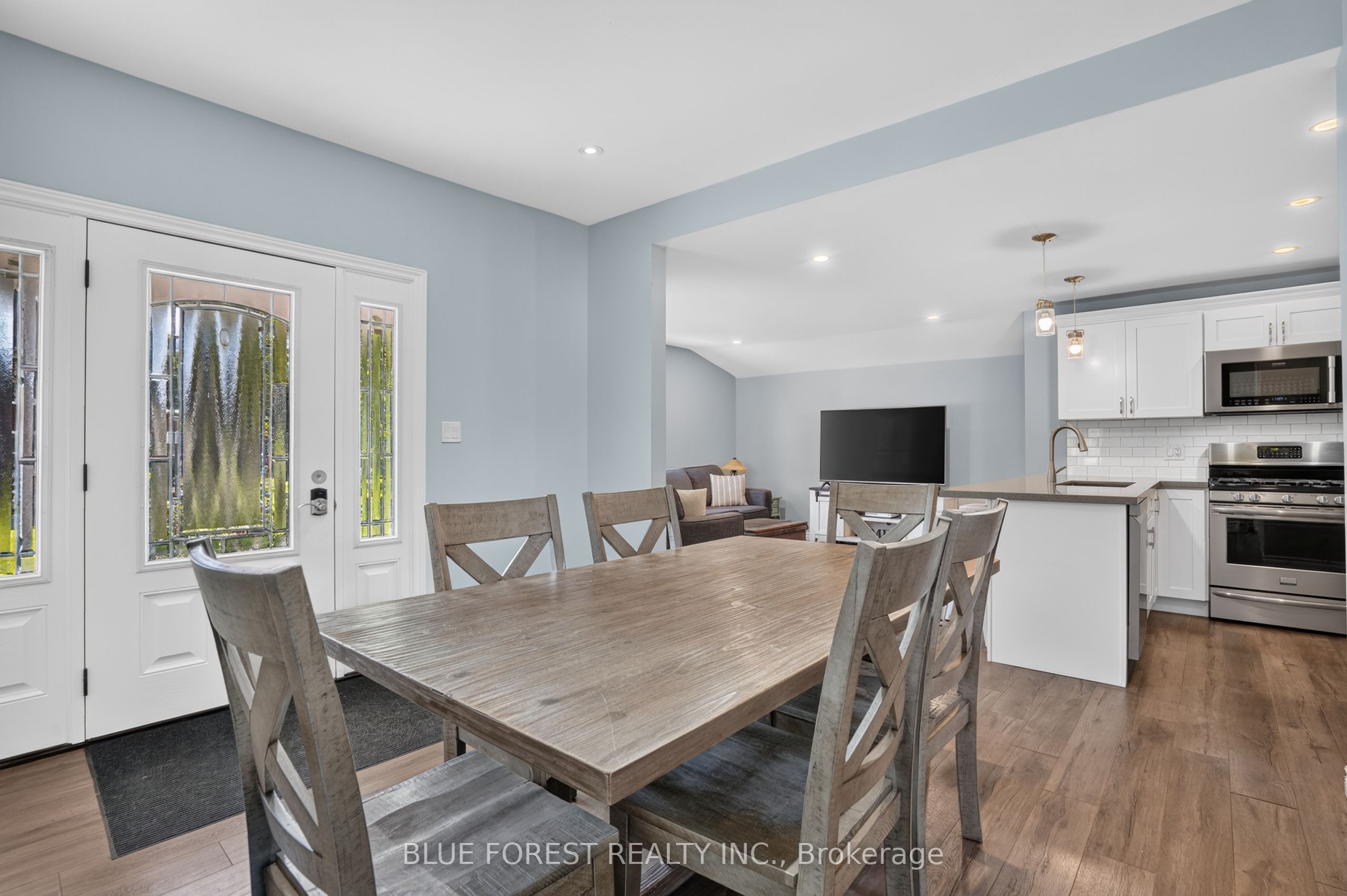 264 Furnival Road Property Photo 9