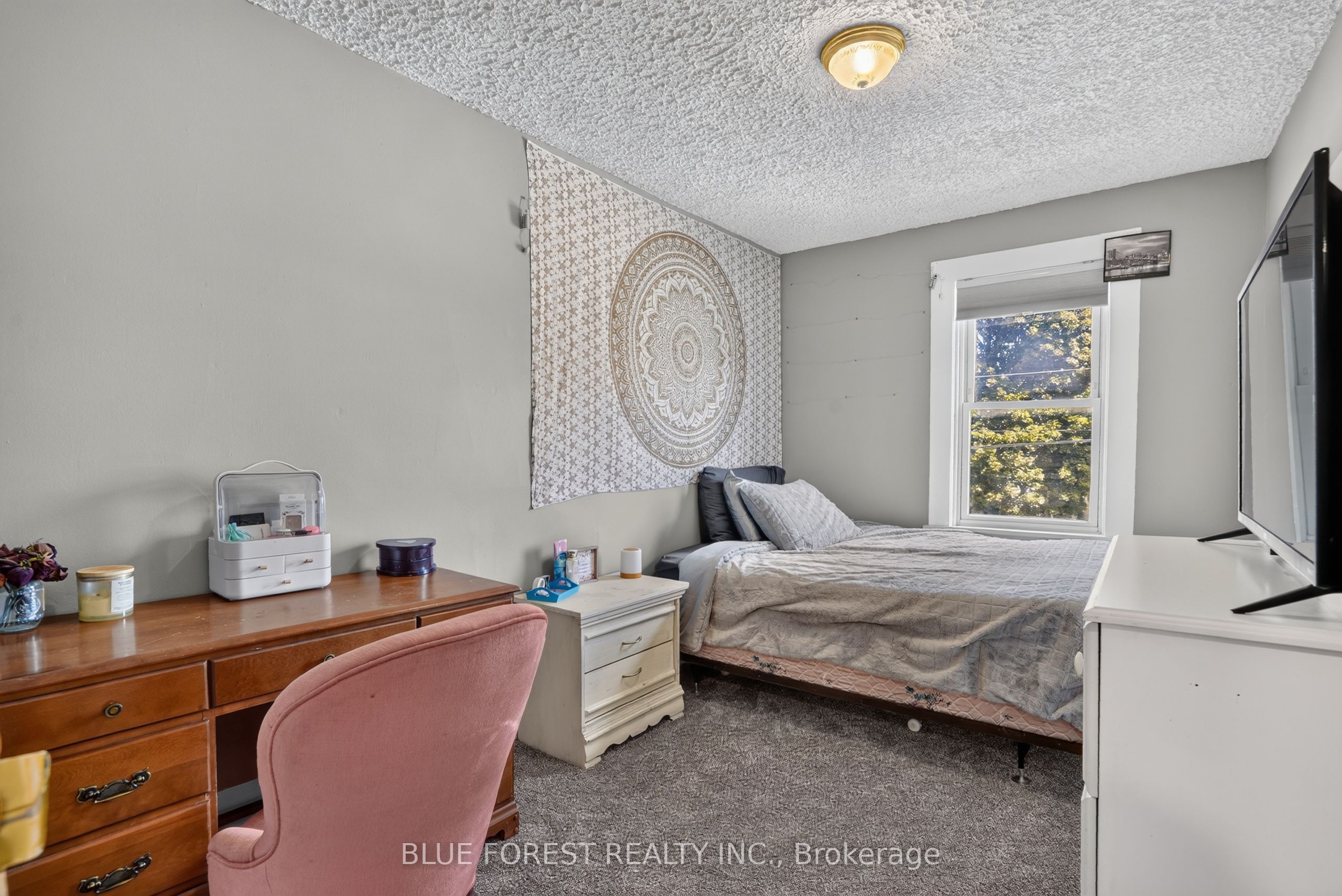 264 Furnival Road Property Photo 30