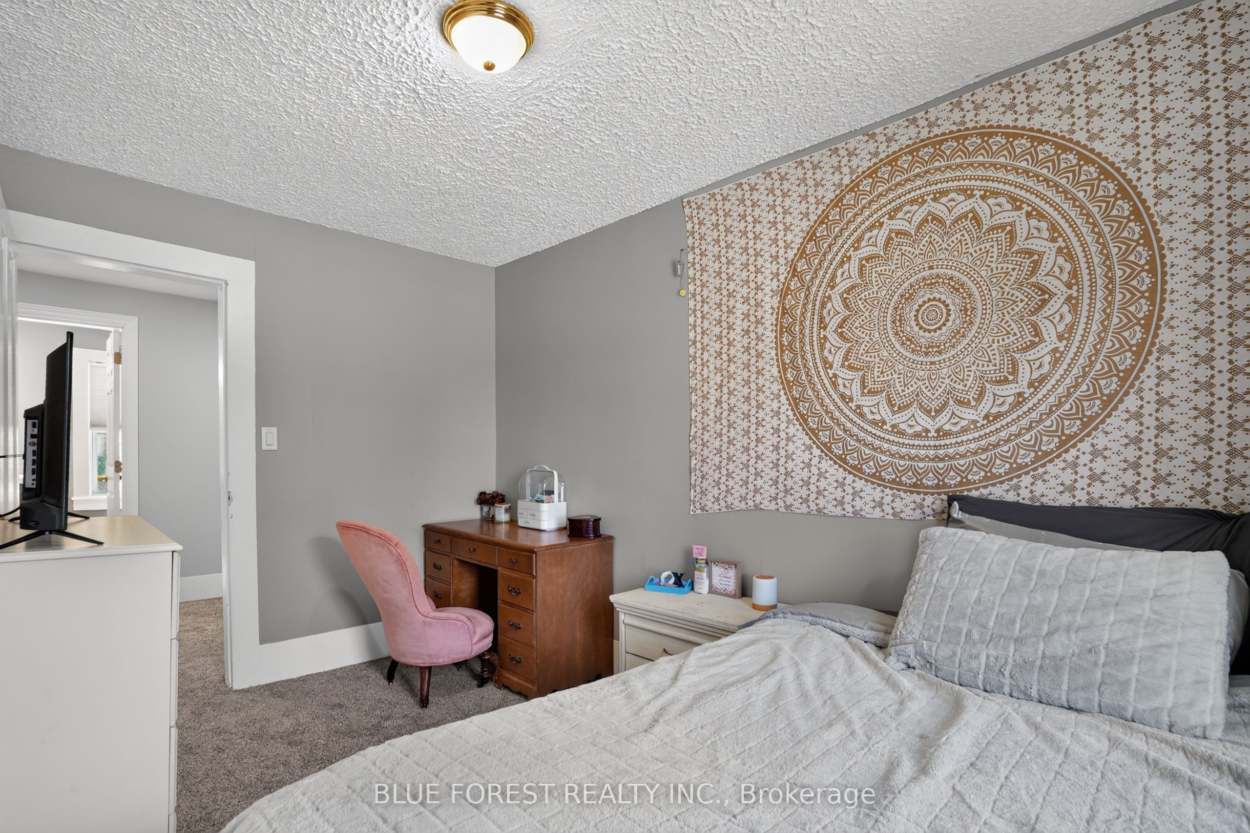 264 Furnival Road Property Photo 32