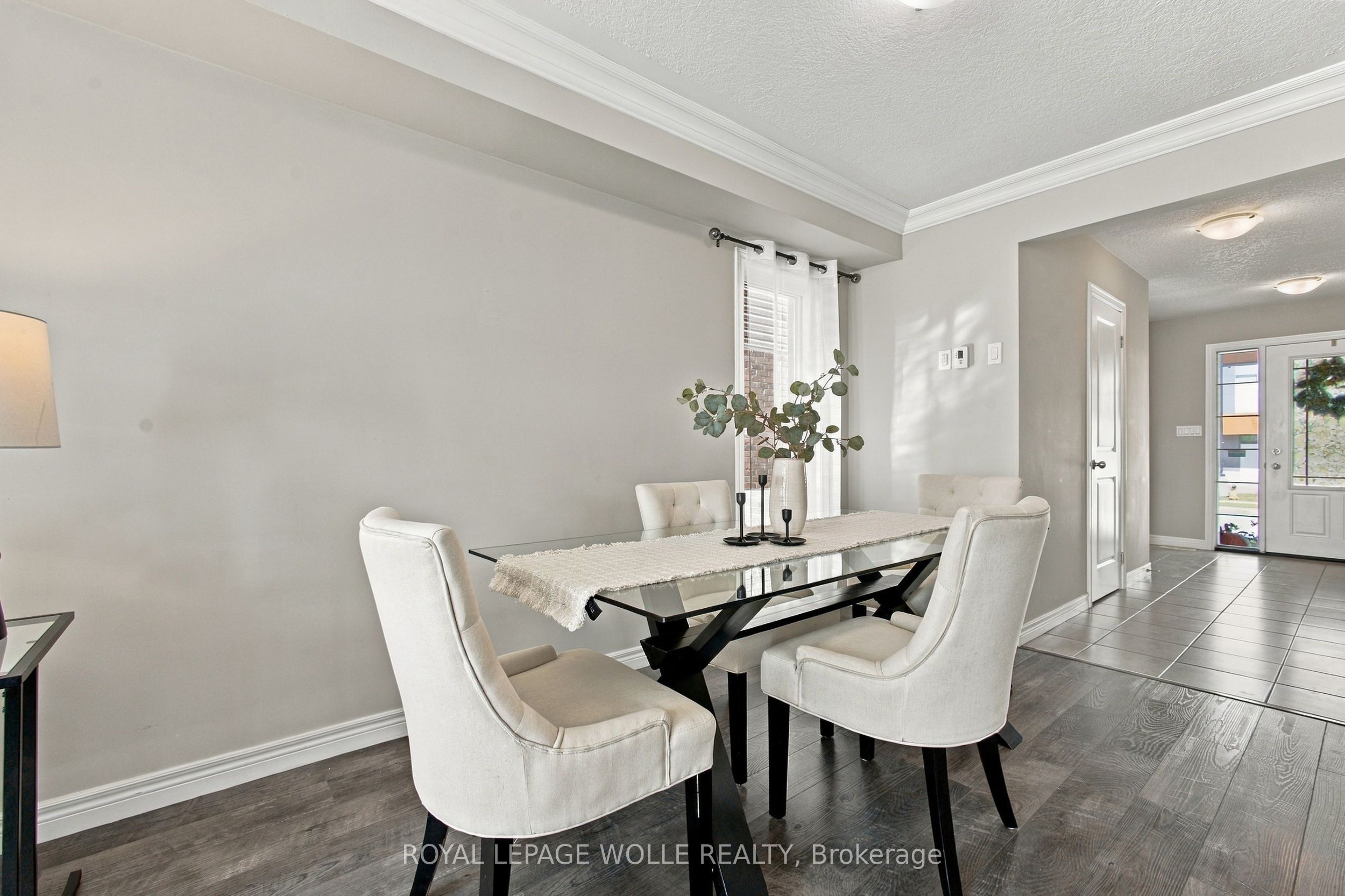 235 William Street Property Photo 5