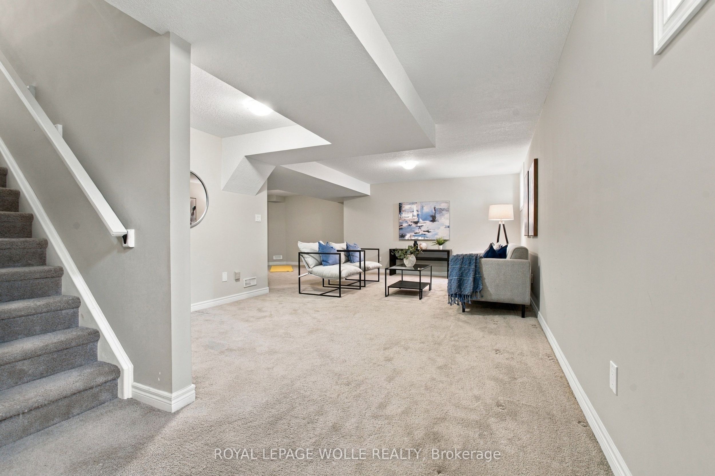 235 William Street Property Photo 26