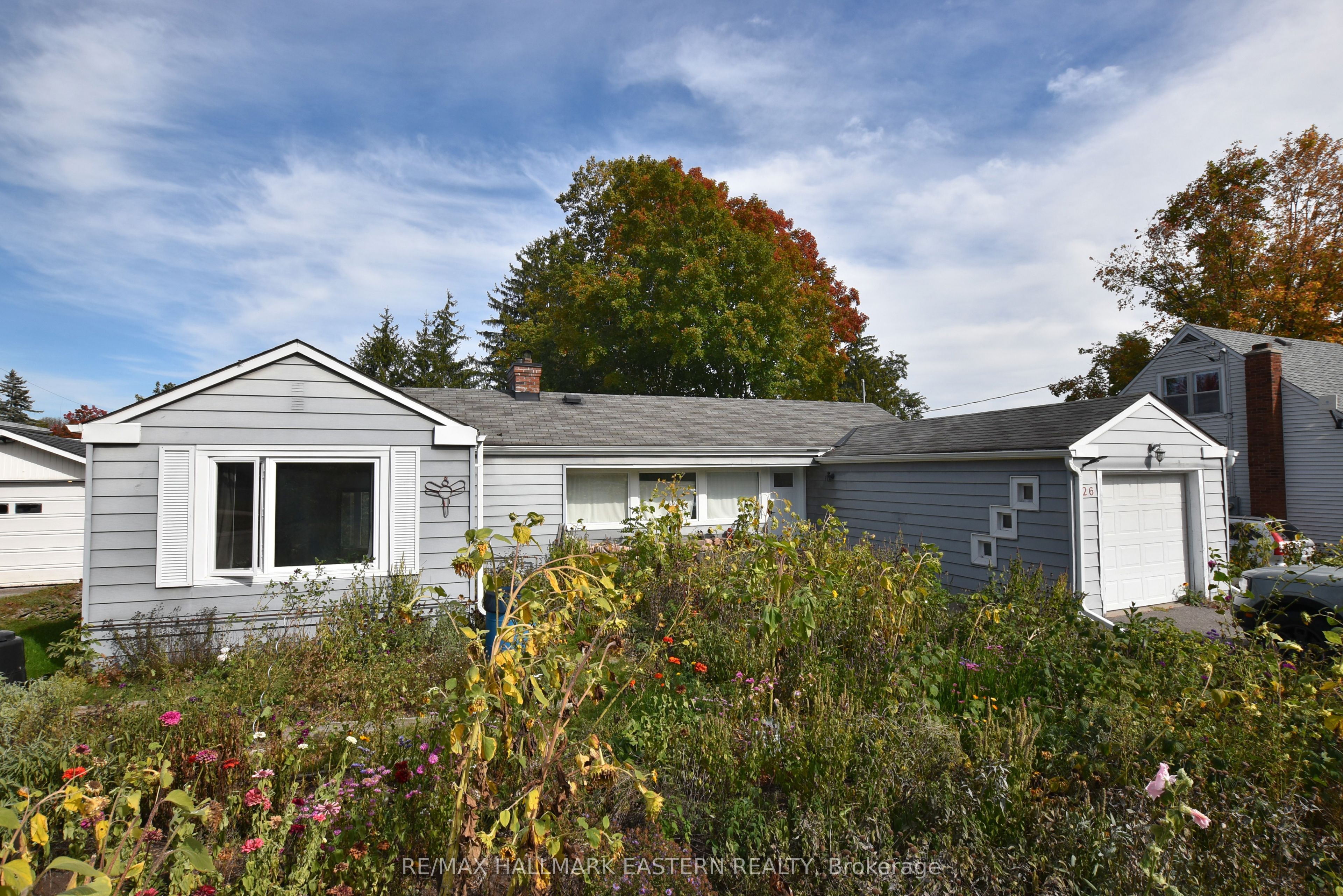 726 Fairbairn Street