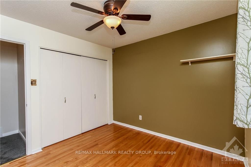 570 Duff Crescent Property Photo 16
