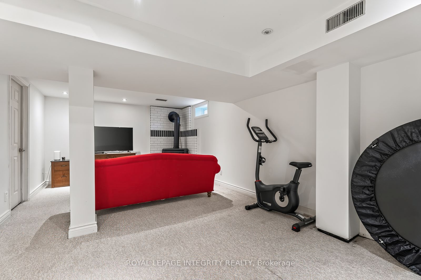30 Sumner Street Property Photo 36