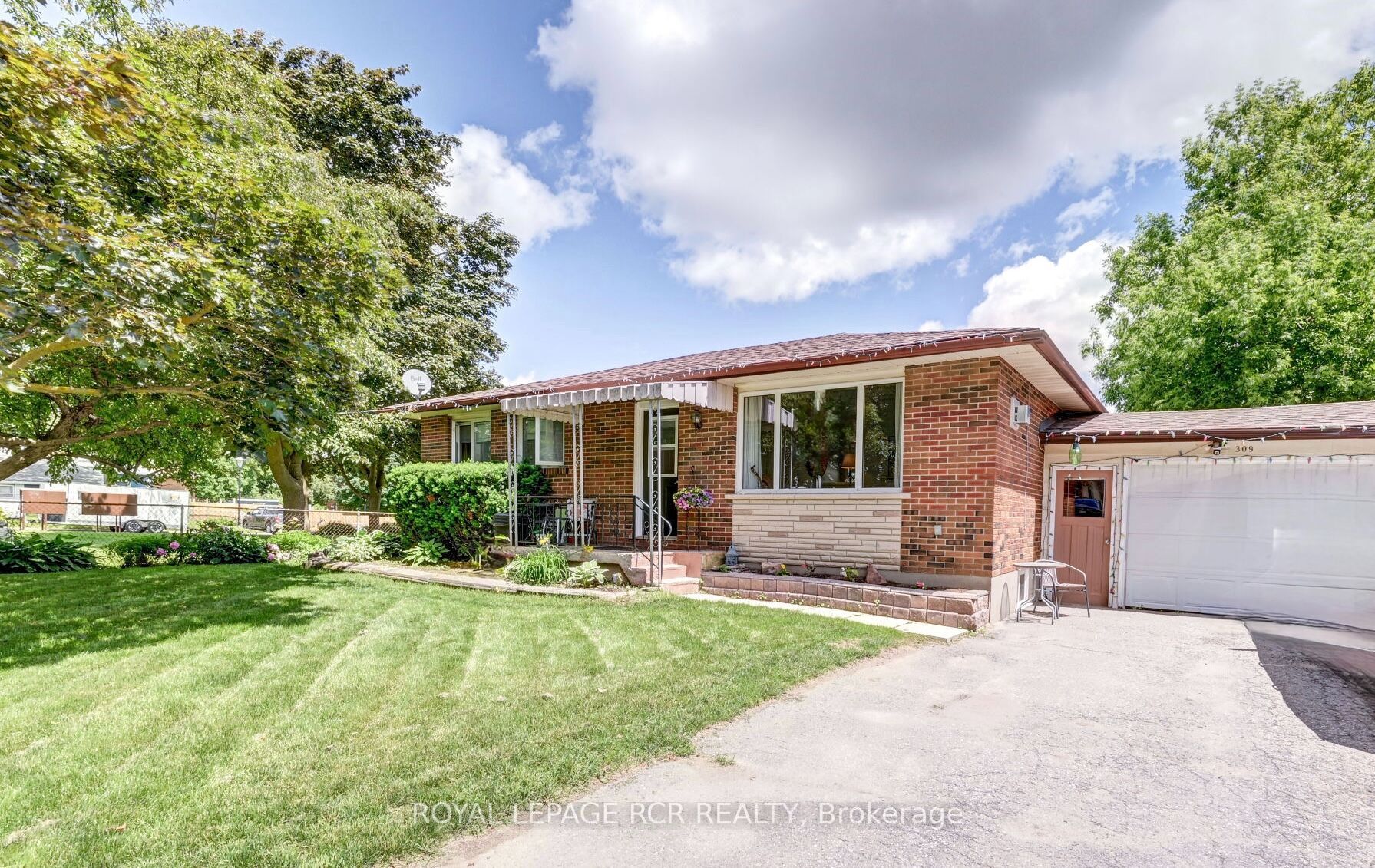 309 William Street Property Photo 2