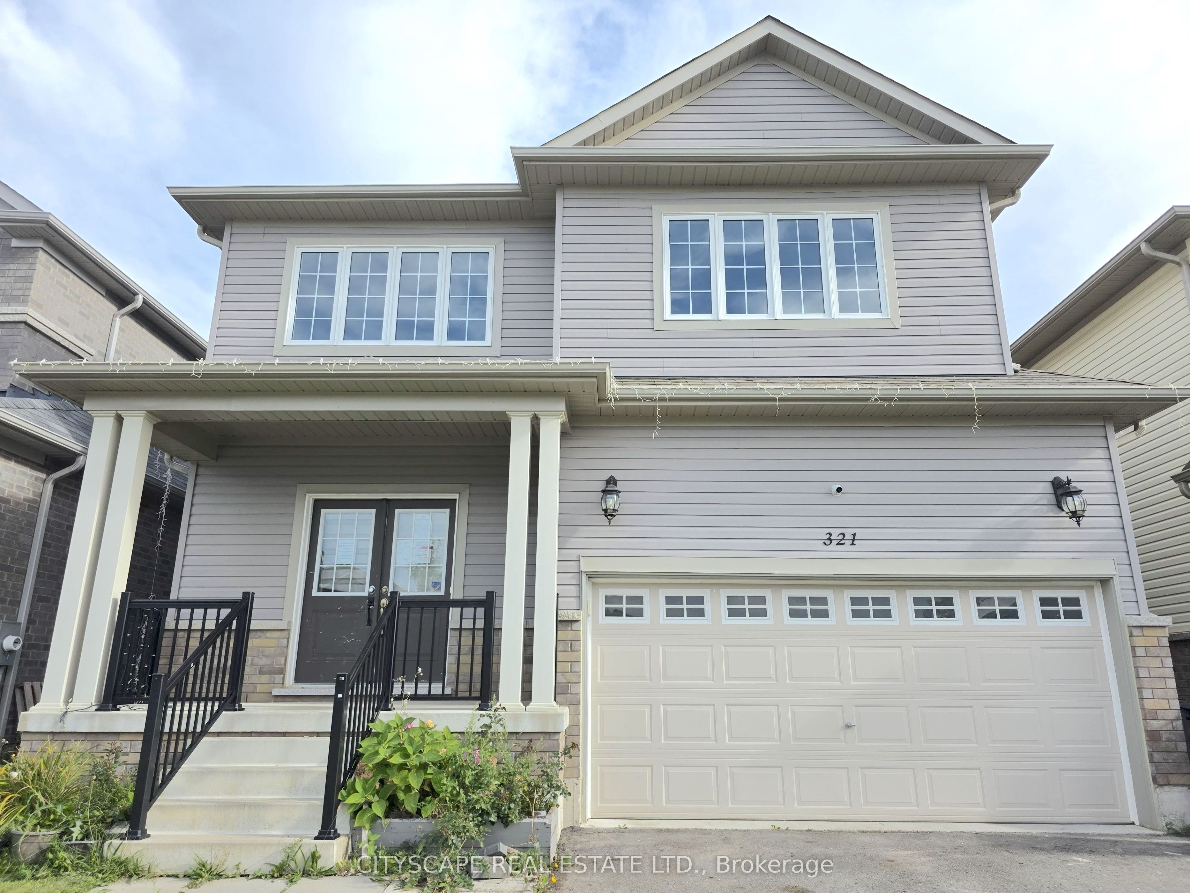 321 Van Dusen Avenue Property Photo 3