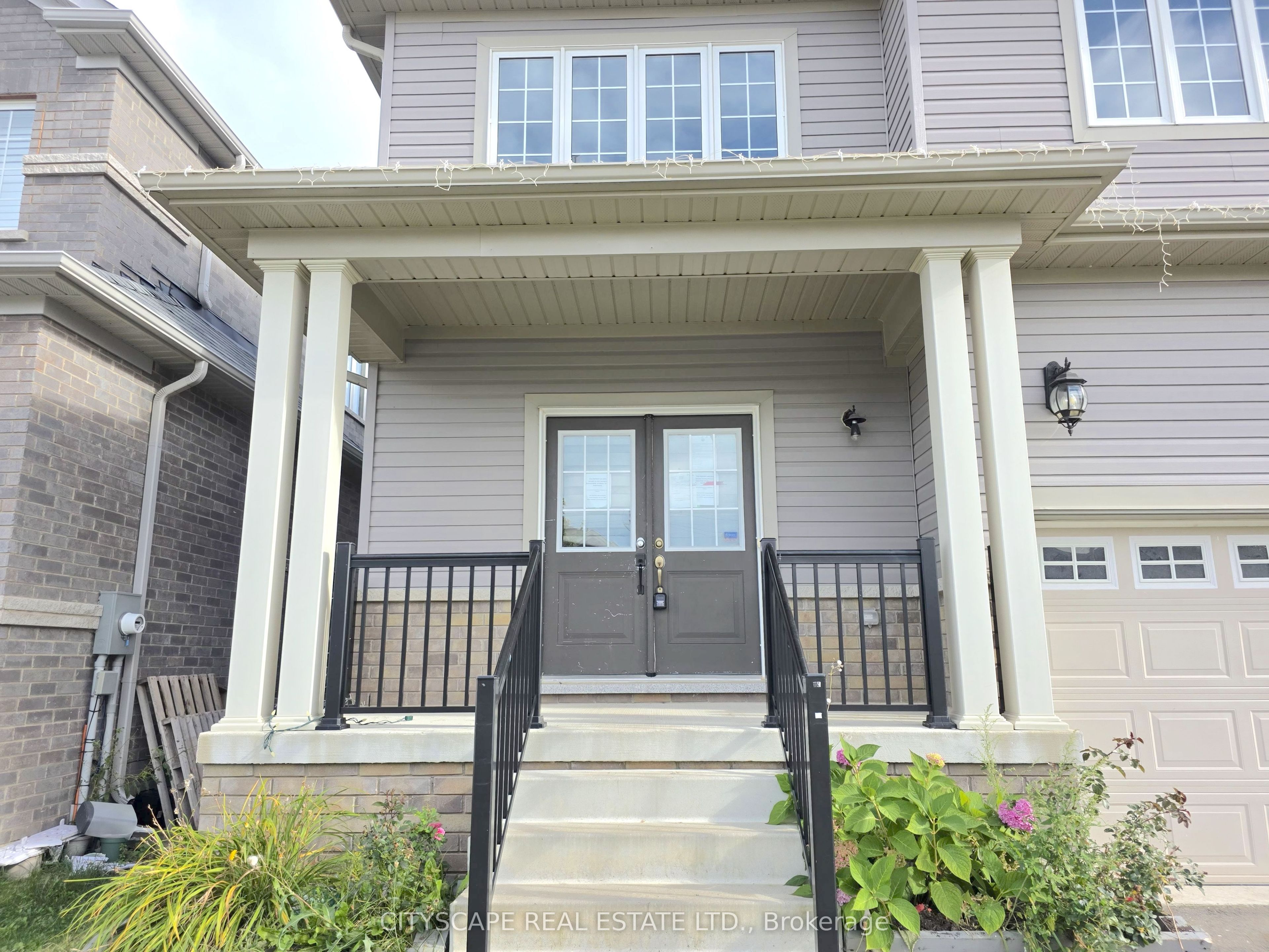 321 Van Dusen Avenue Property Photo 4