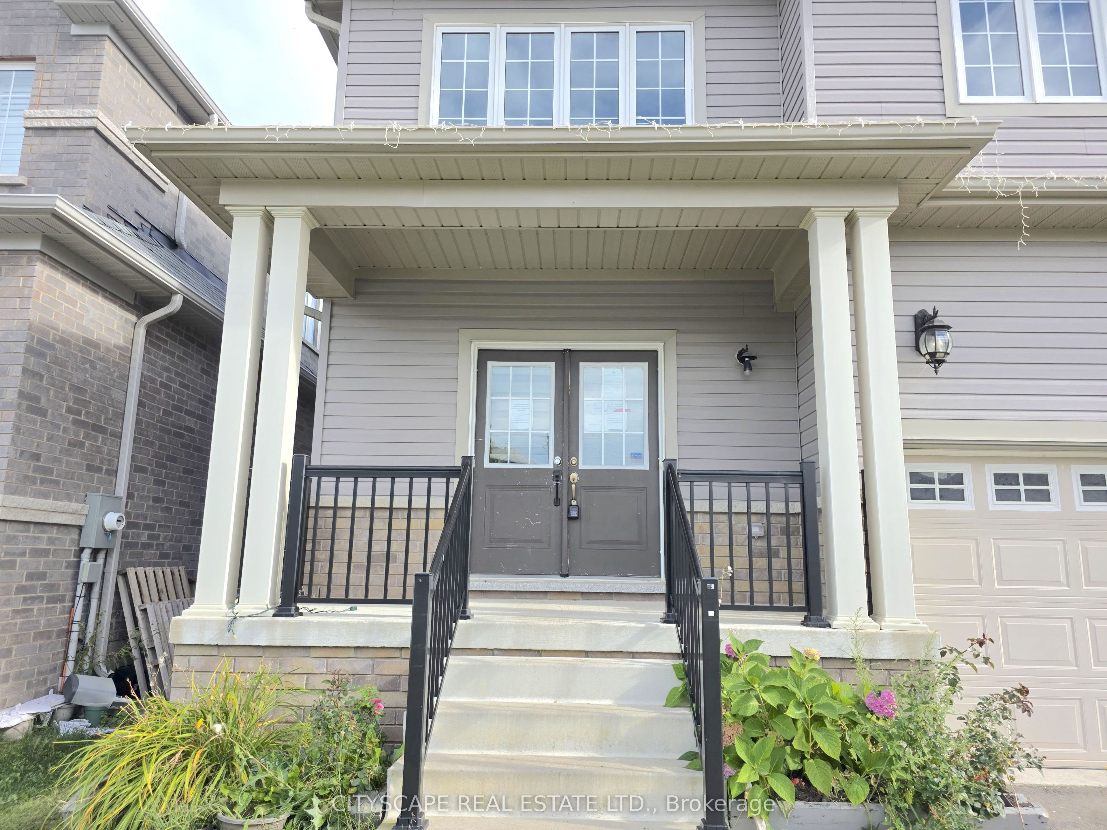 321 Van Dusen Avenue Property Photo 5