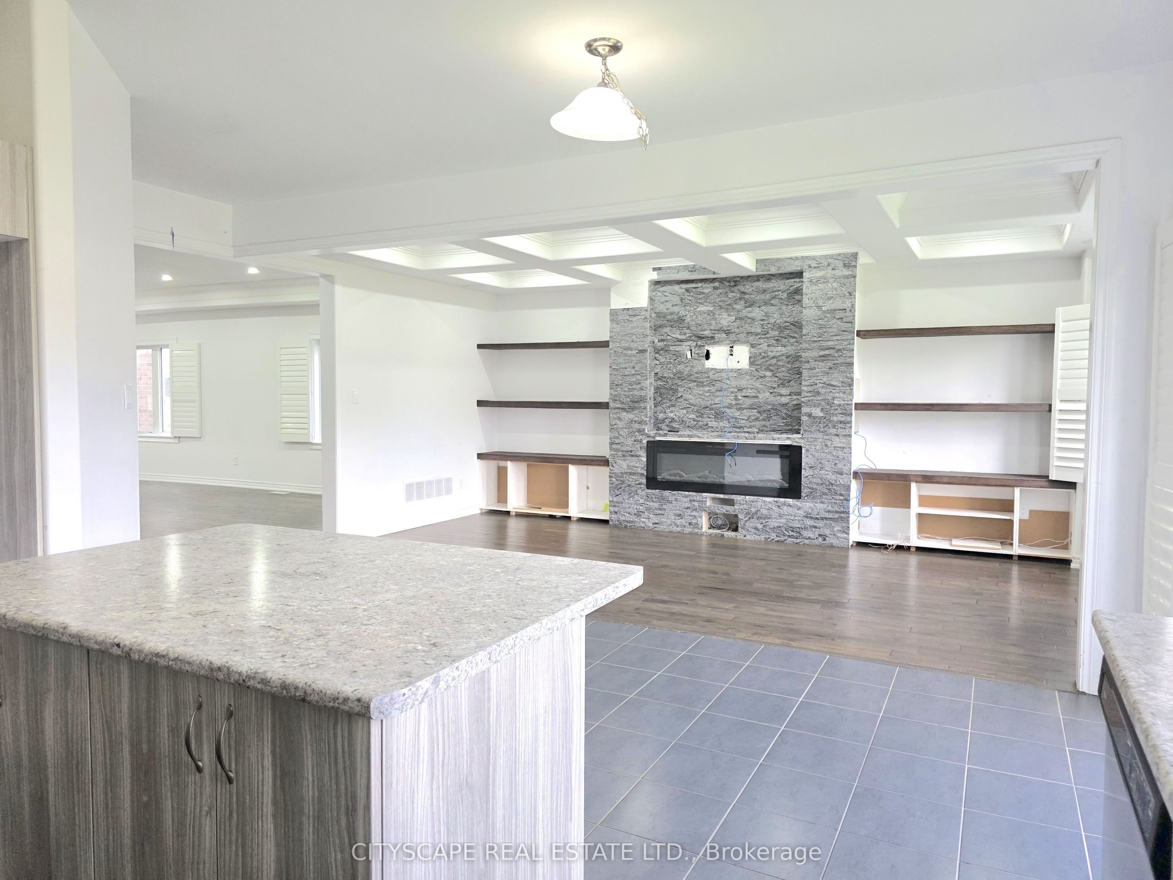 321 Van Dusen Avenue Property Photo 18