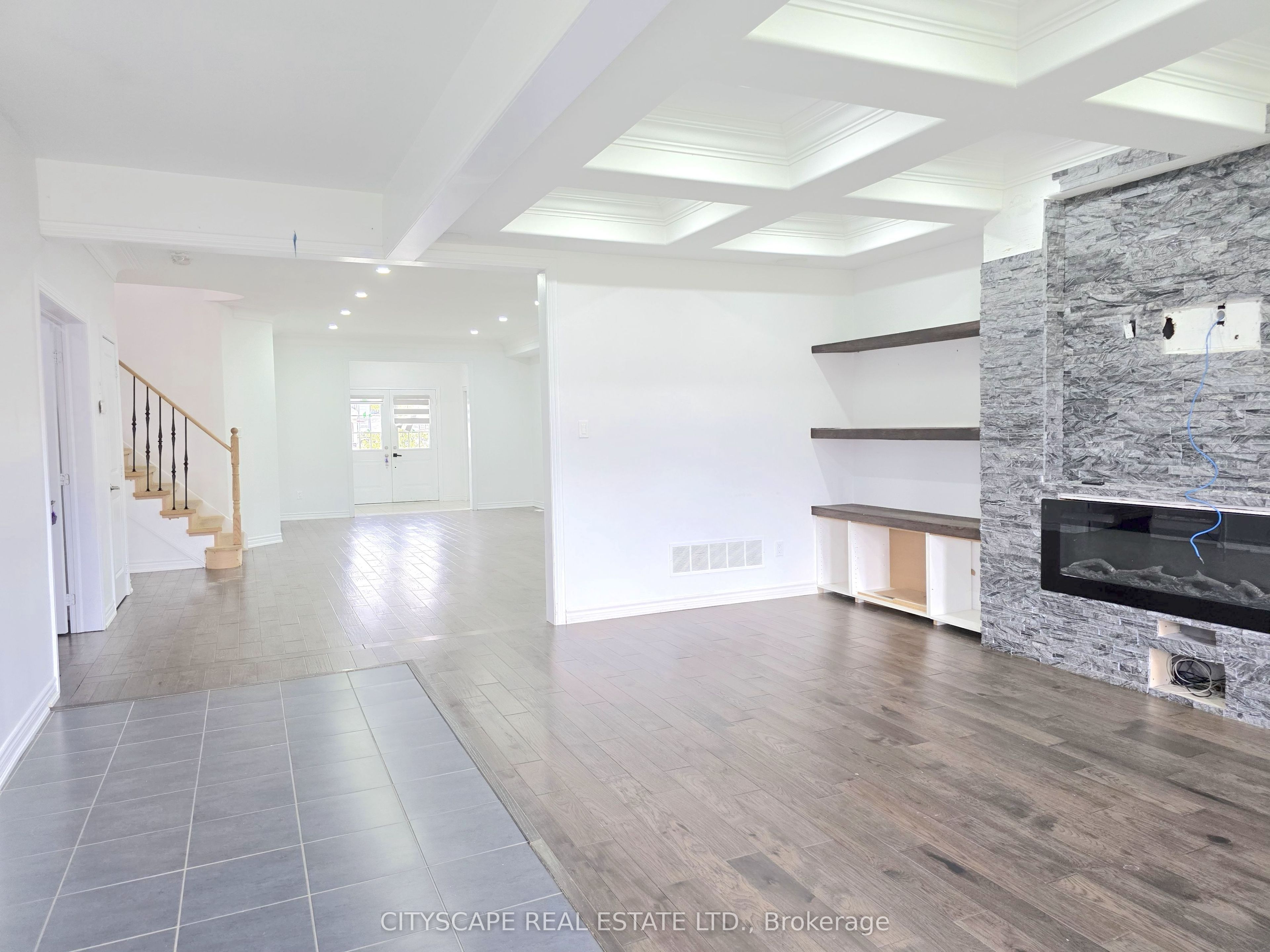 321 Van Dusen Avenue Property Photo 22