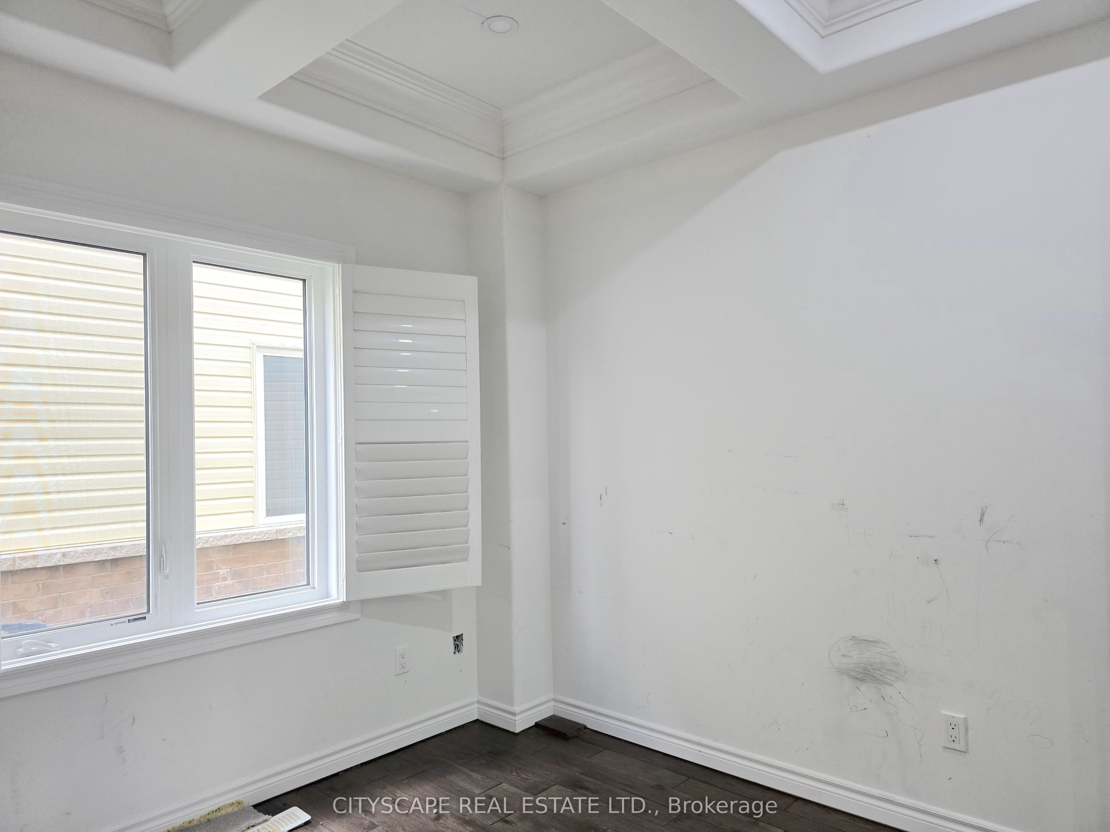 321 Van Dusen Avenue Property Photo 29