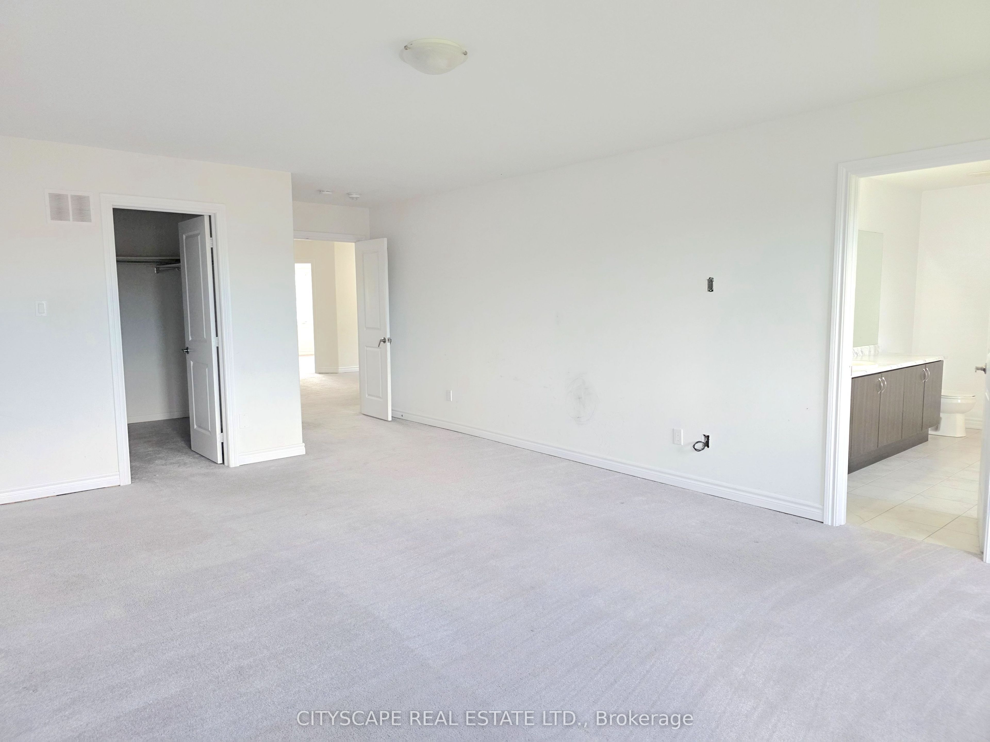 321 Van Dusen Avenue Property Photo 31
