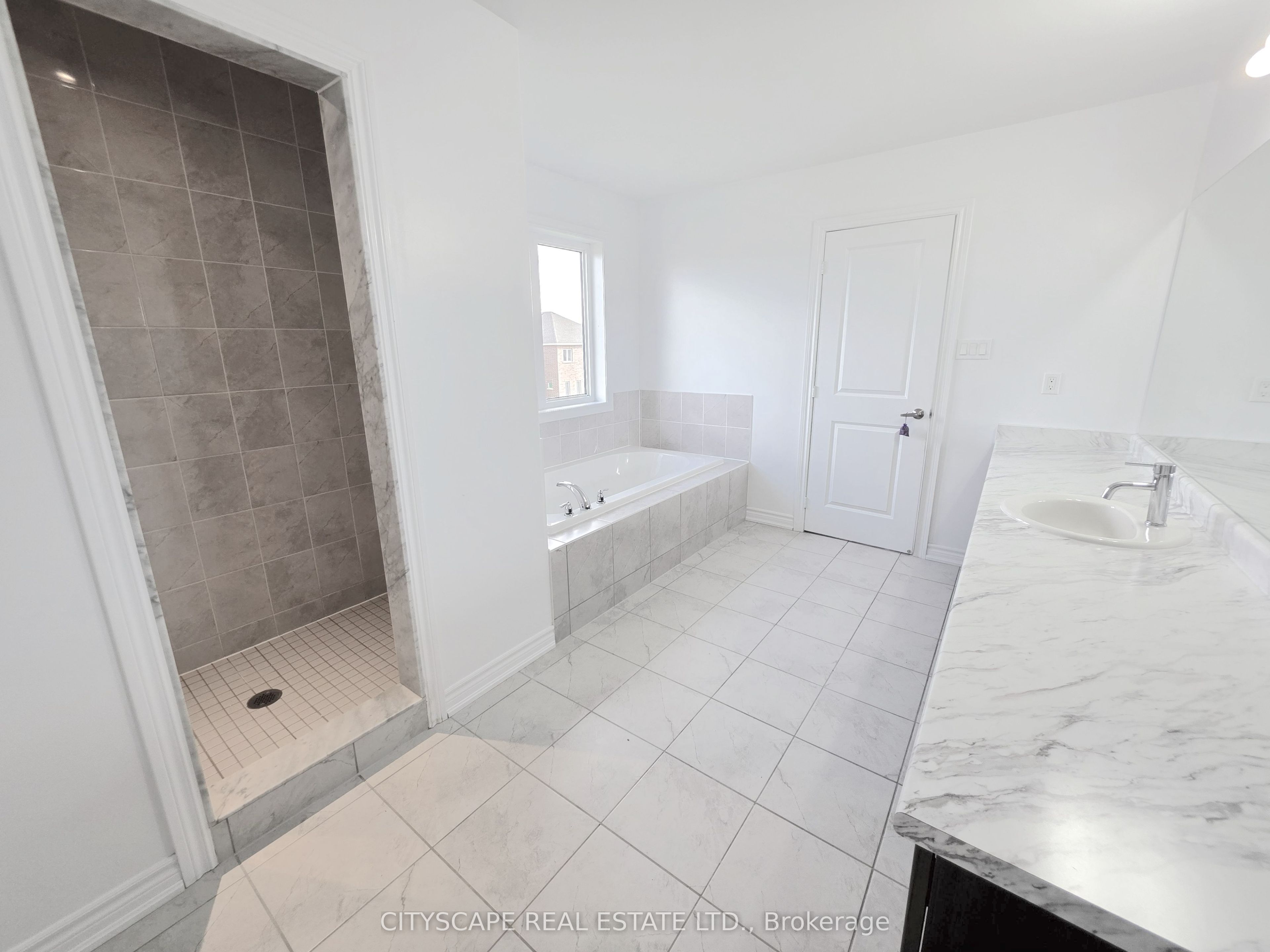 321 Van Dusen Avenue Property Photo 33