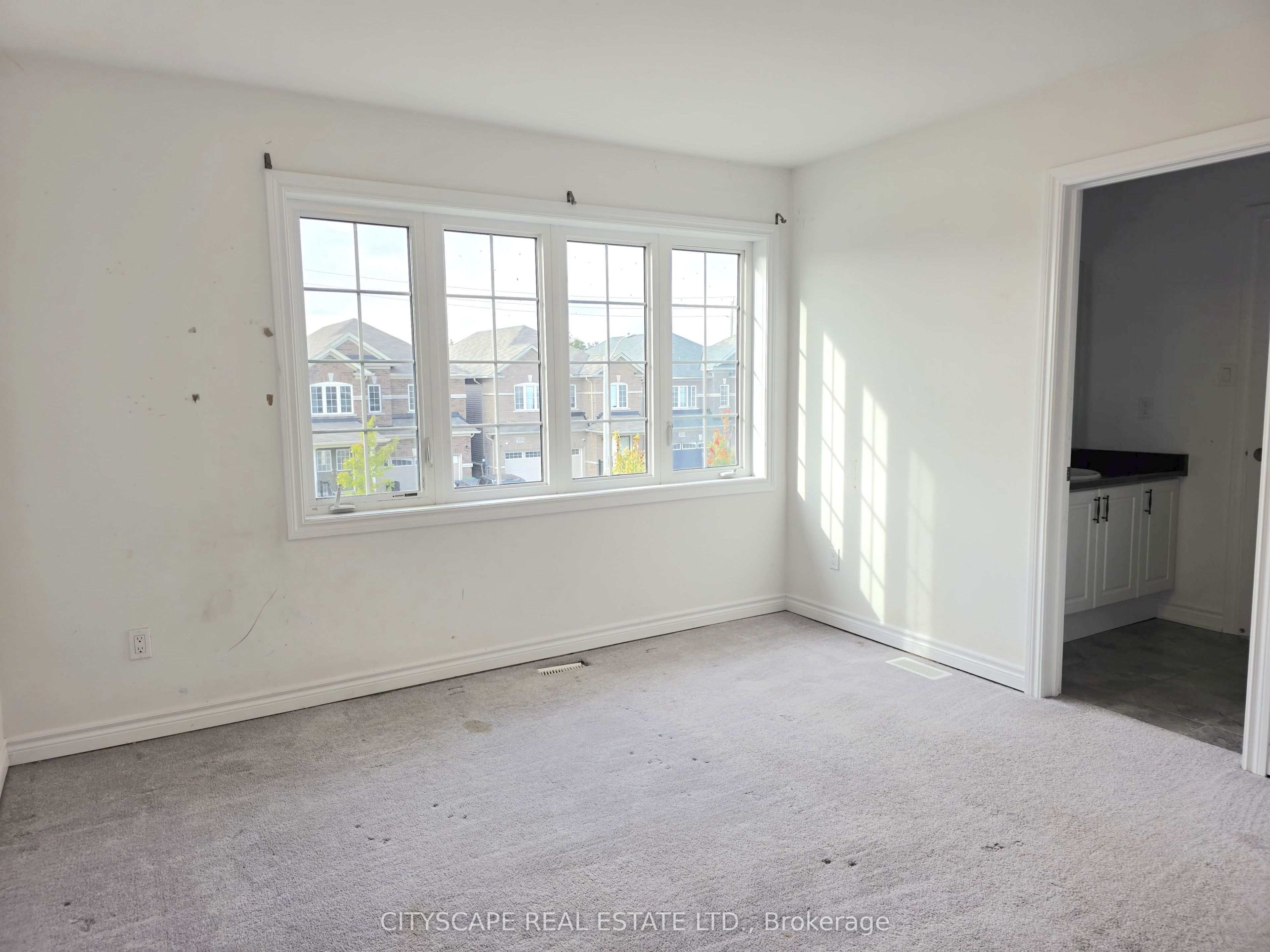 321 Van Dusen Avenue Property Photo 37