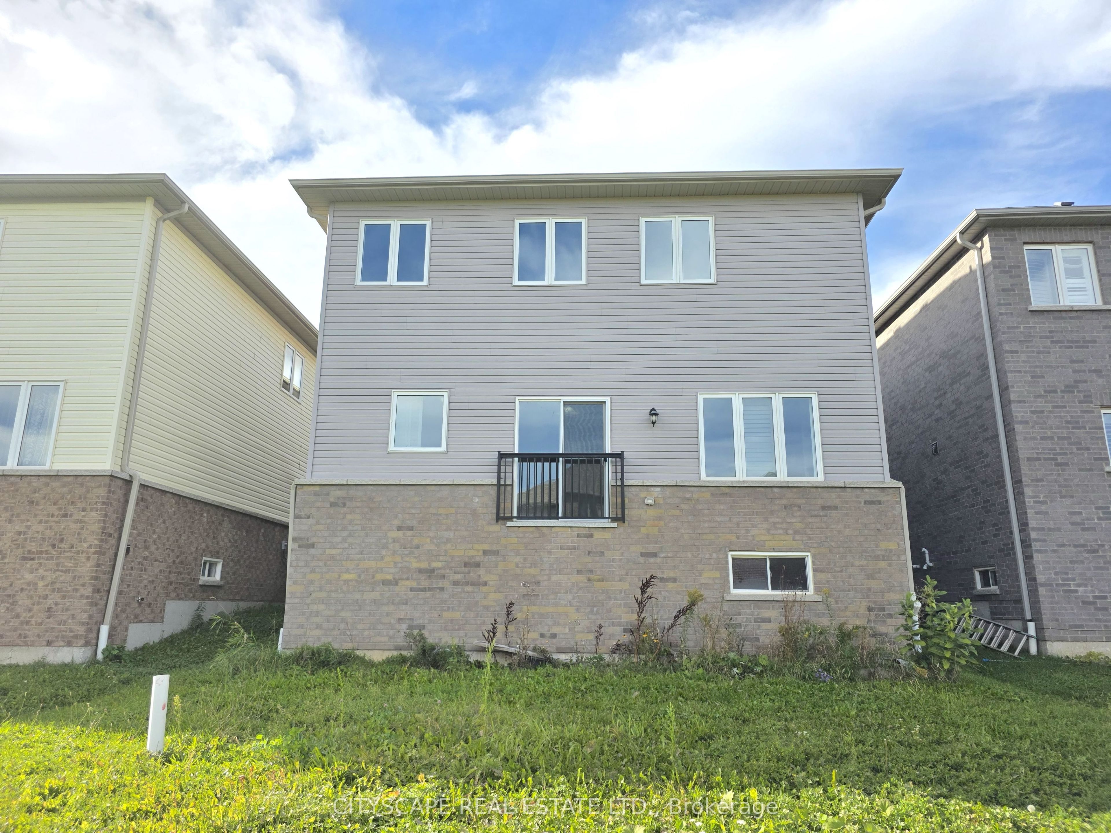 321 Van Dusen Avenue Property Photo 42