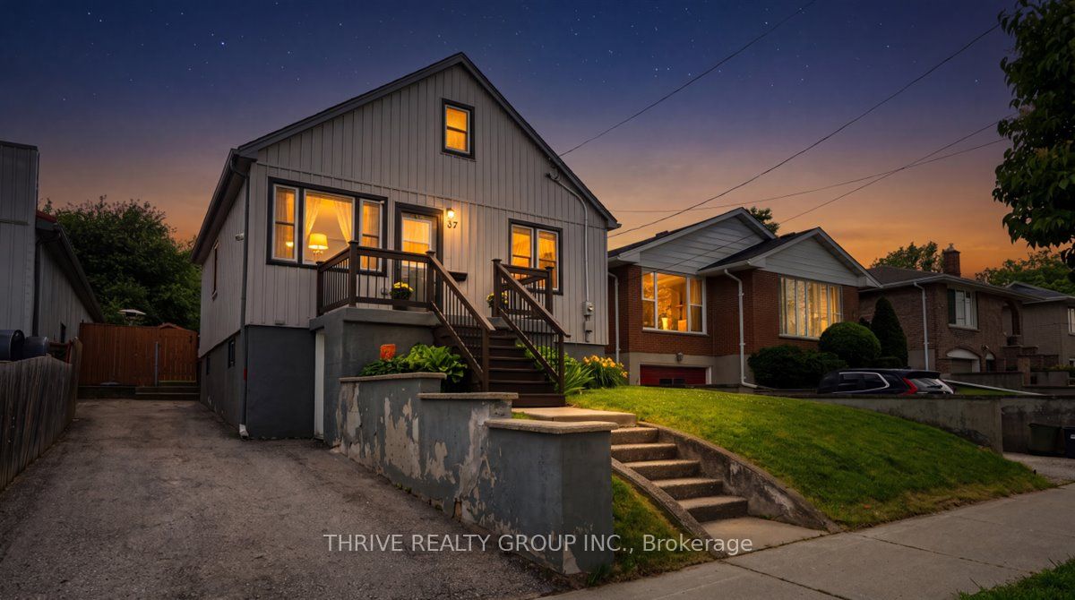 37 Emery Street W