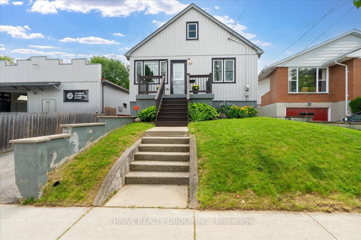 37 Emery Street W Property Photo 2