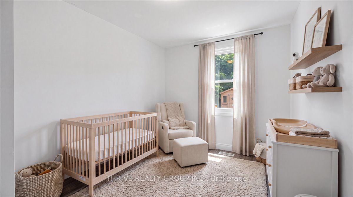 37 Emery Street W Property Photo 10