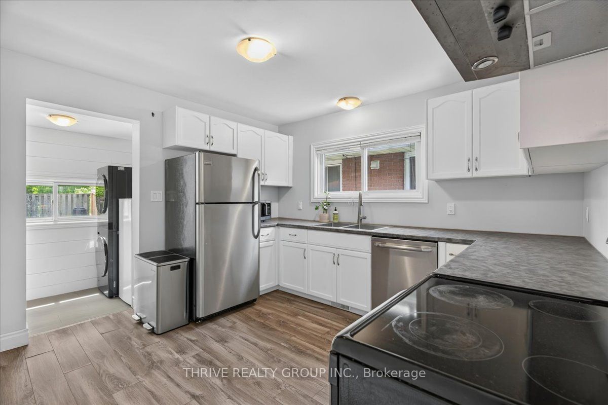 37 Emery Street W Property Photo 13