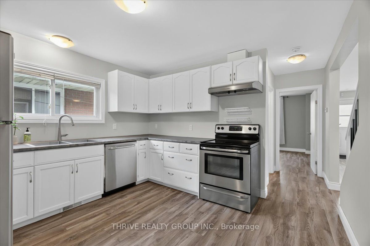 37 Emery Street W Property Photo 15