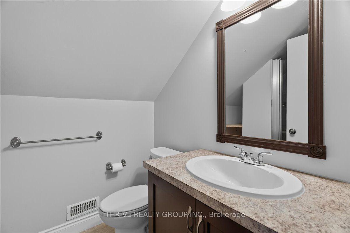 37 Emery Street W Property Photo 27