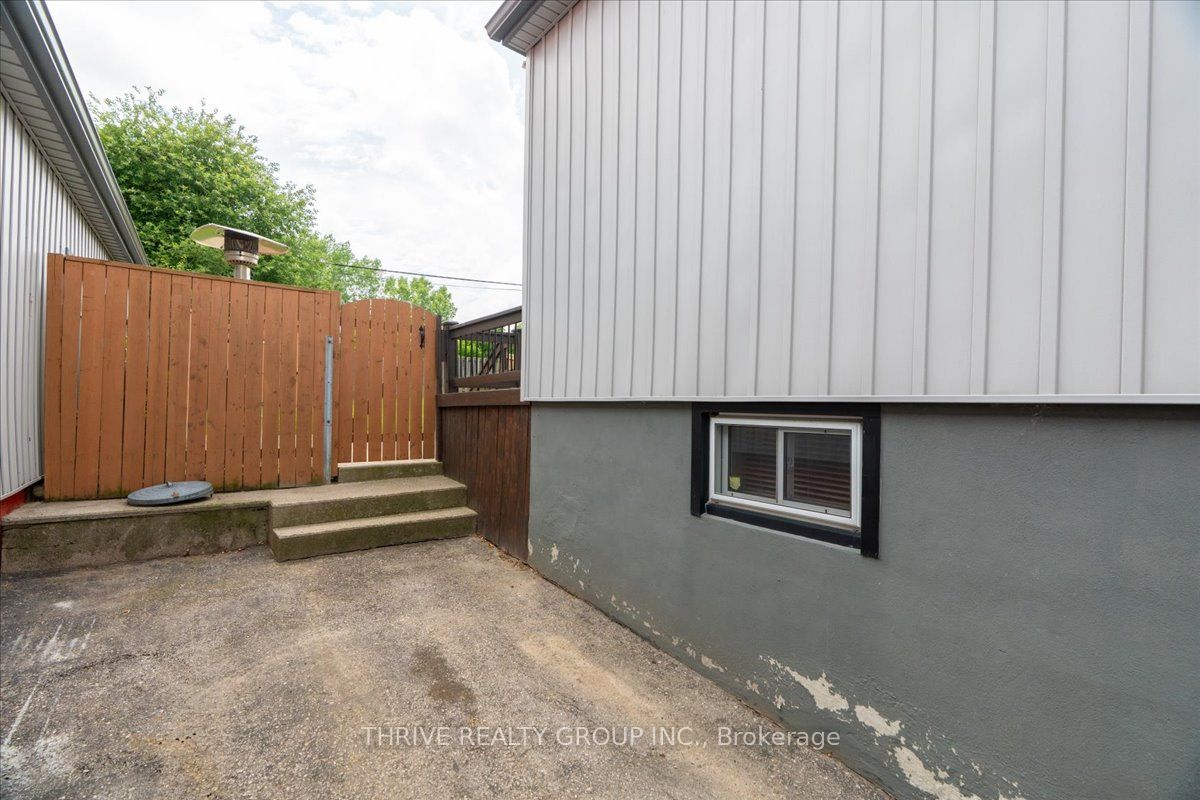 37 Emery Street W Property Photo 39