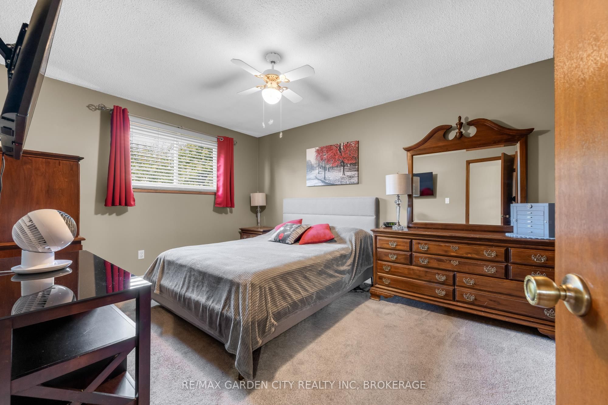 54 Crestcombe Road Property Photo 11