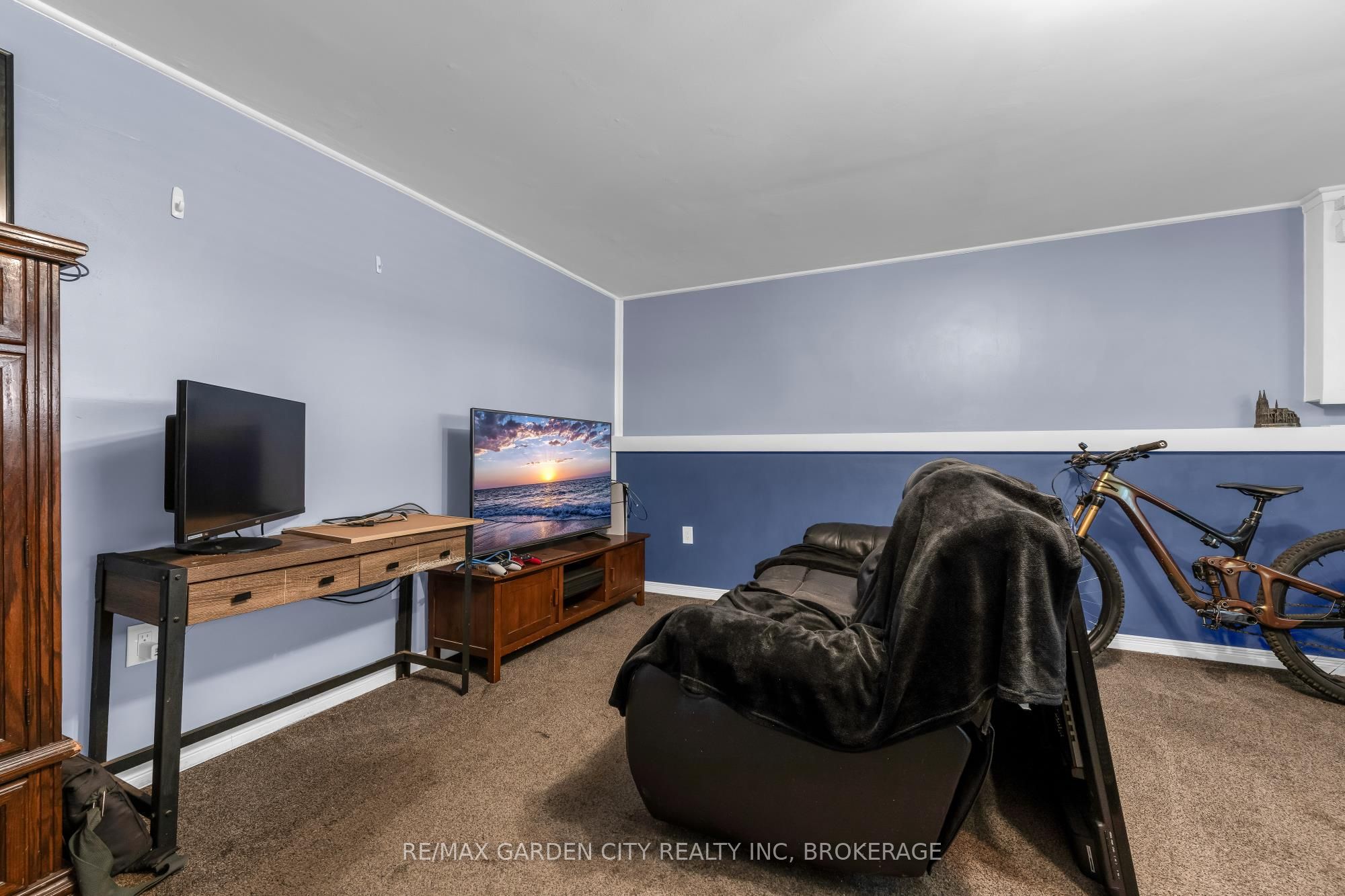 54 Crestcombe Road Property Photo 23