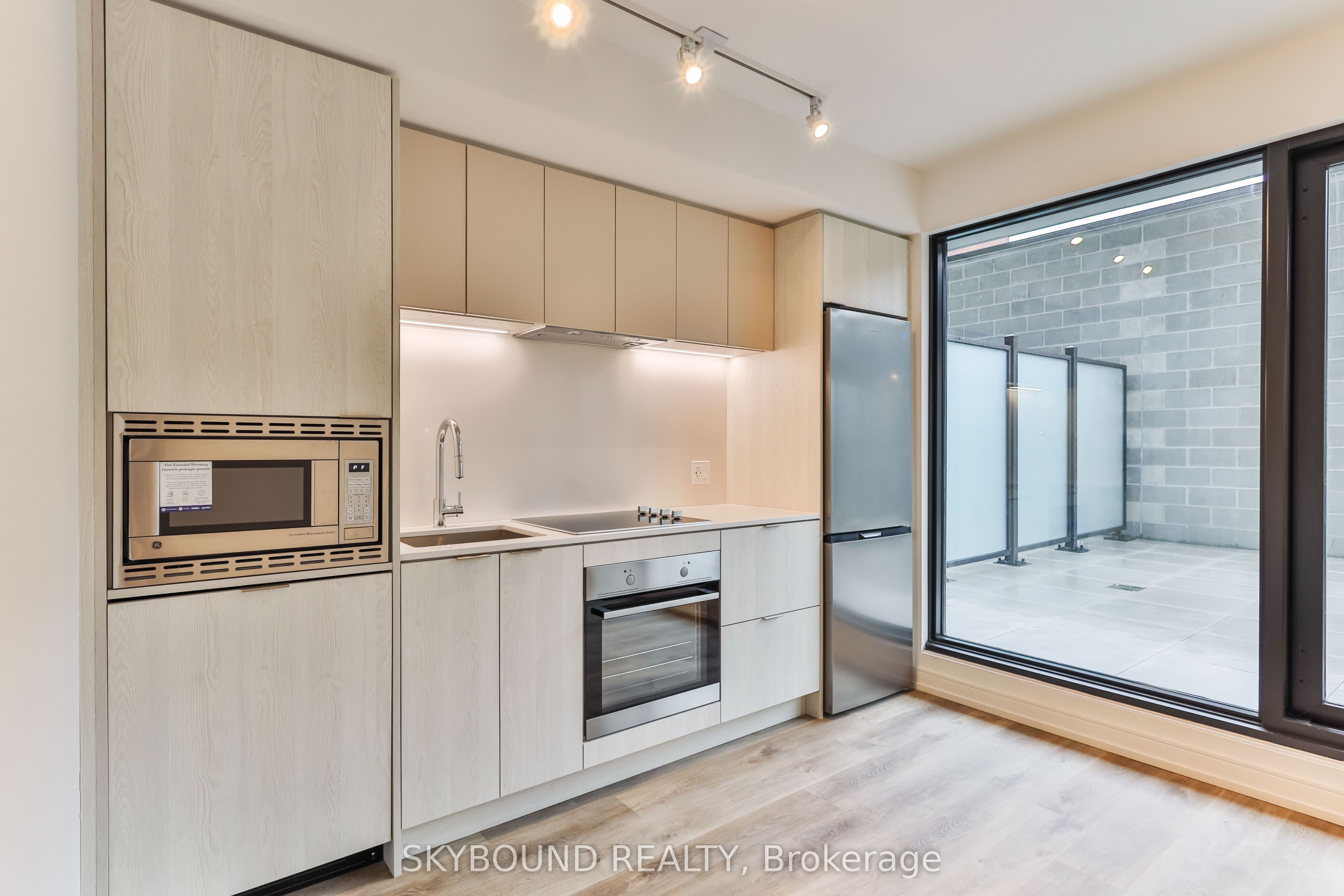 1 Jarvis Street 301 Property Photo 4