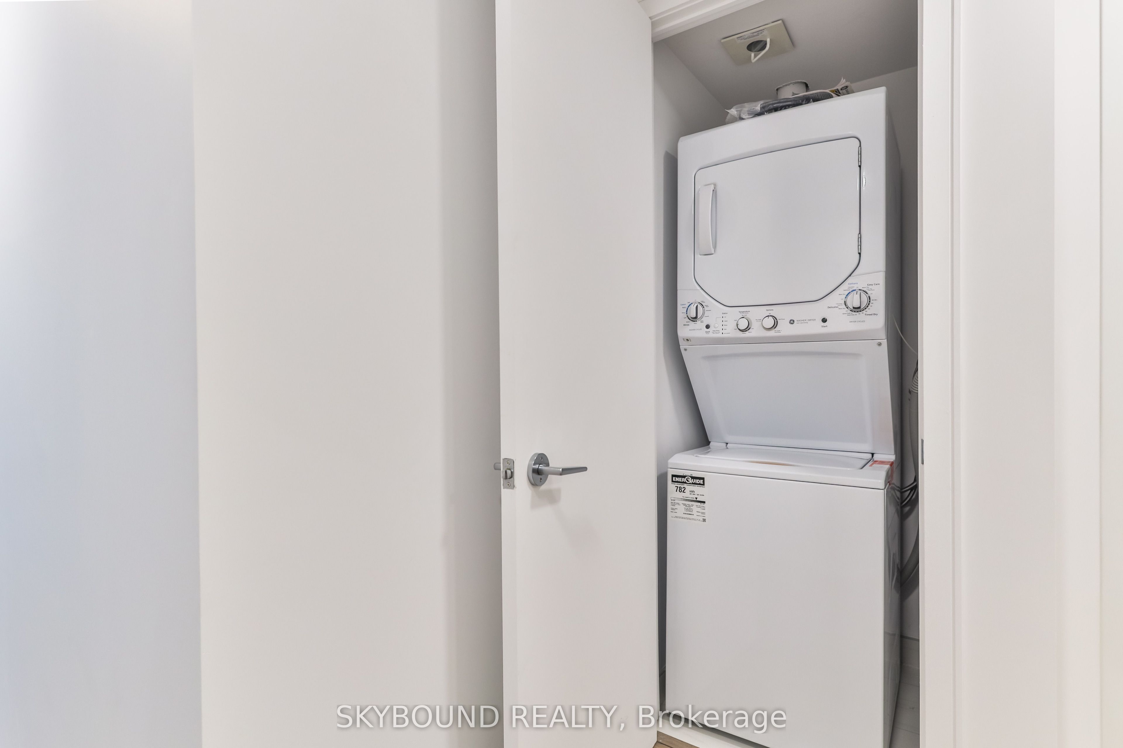 1 Jarvis Street 301 Property Photo 16