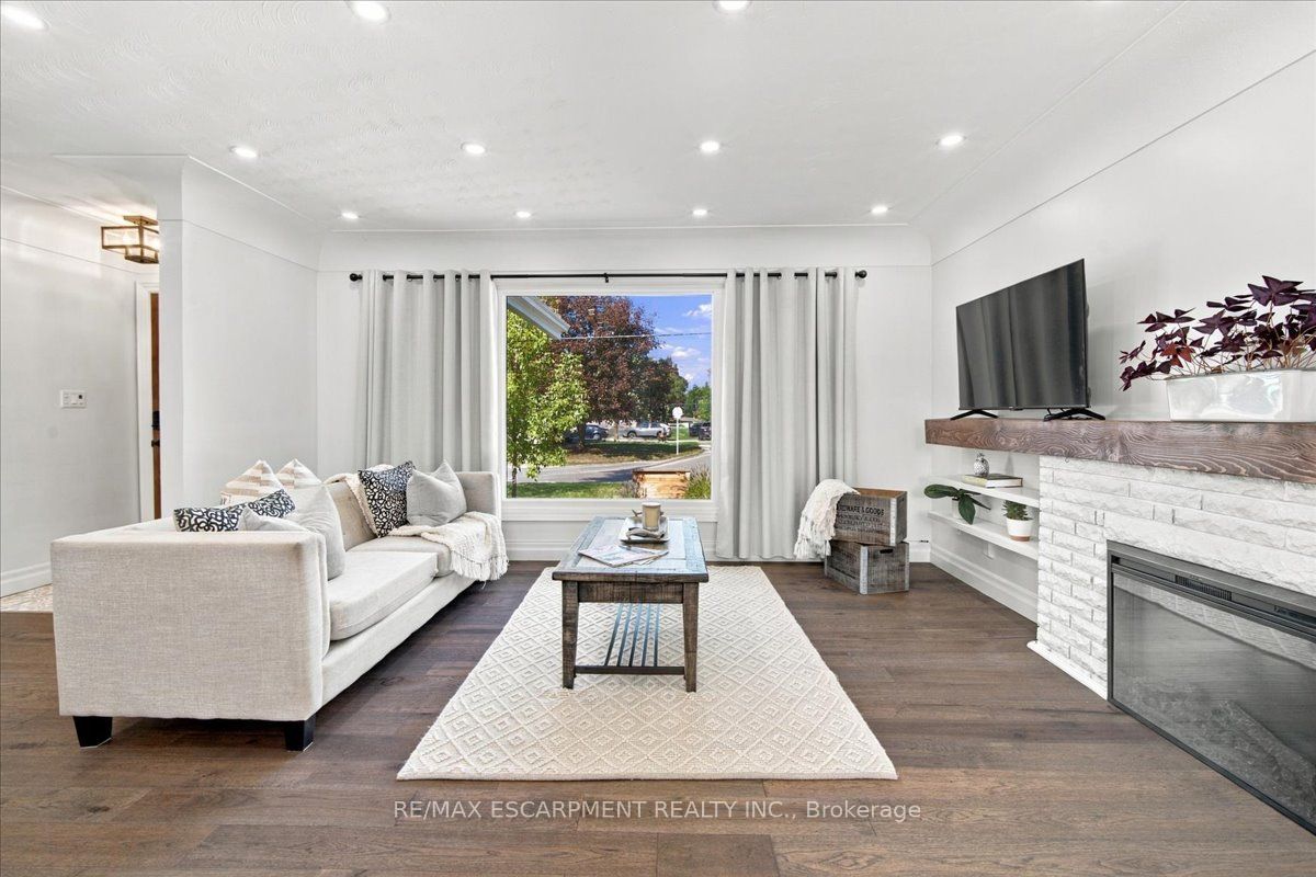 38 Enmore Avenue Property Photo 7