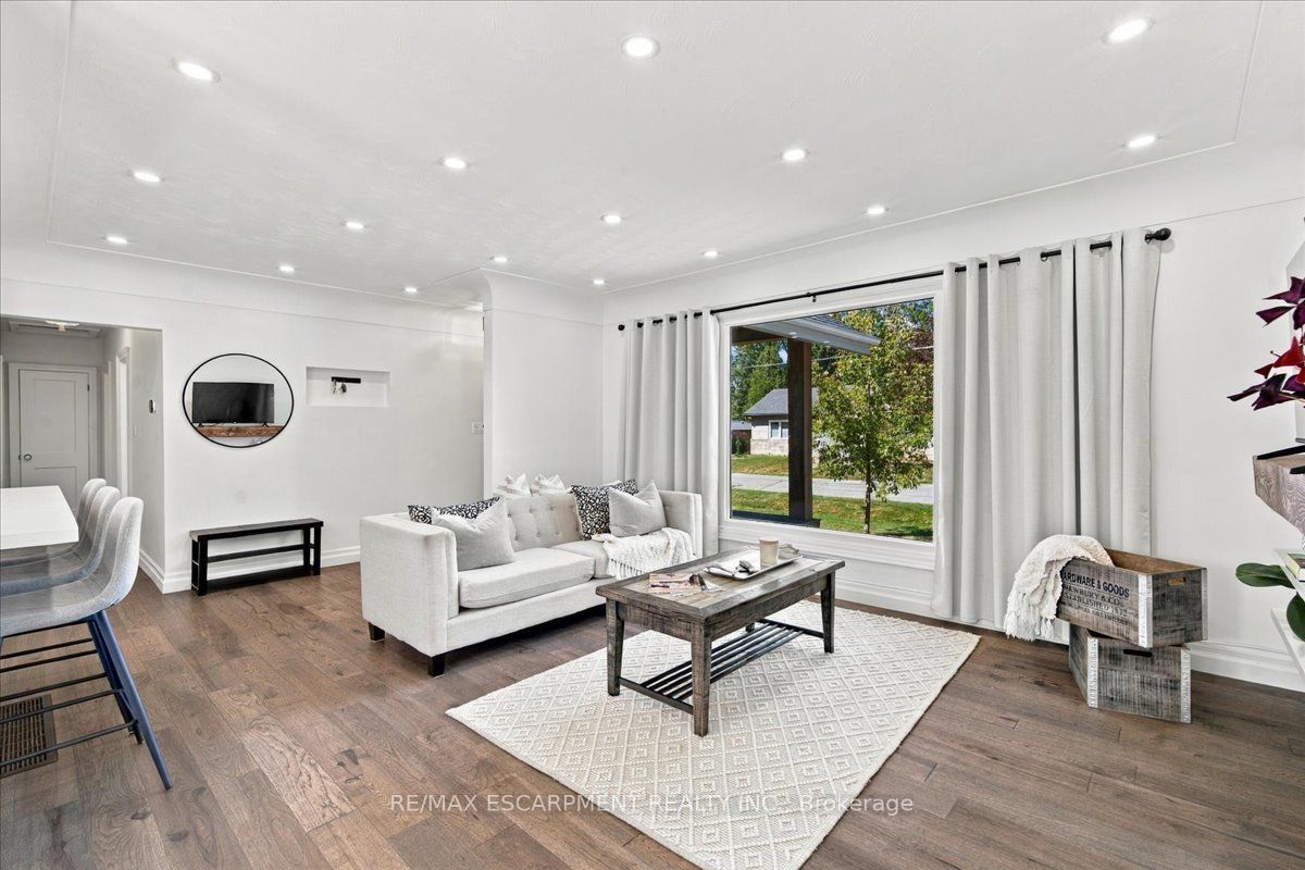 38 Enmore Avenue Property Photo 9