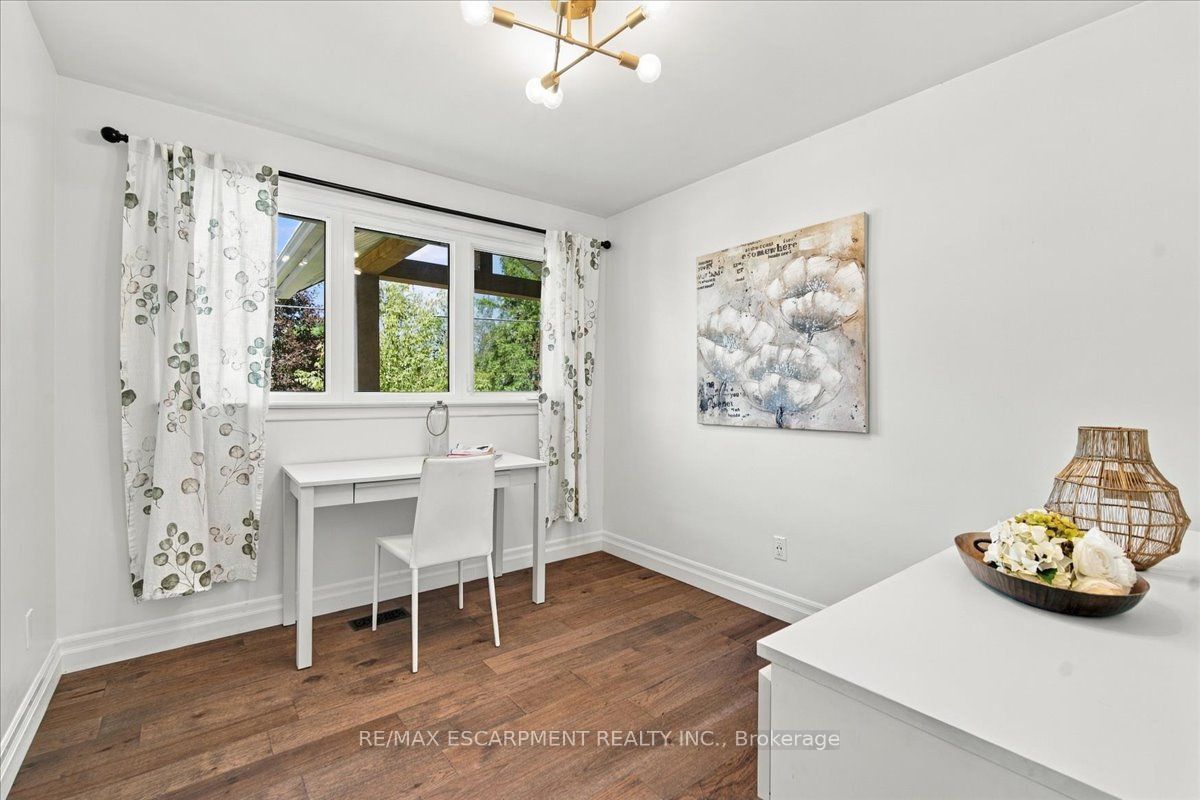 38 Enmore Avenue Property Photo 27