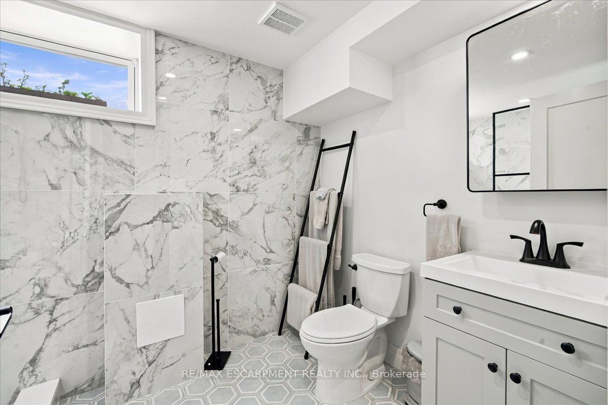 38 Enmore Avenue Property Photo 37
