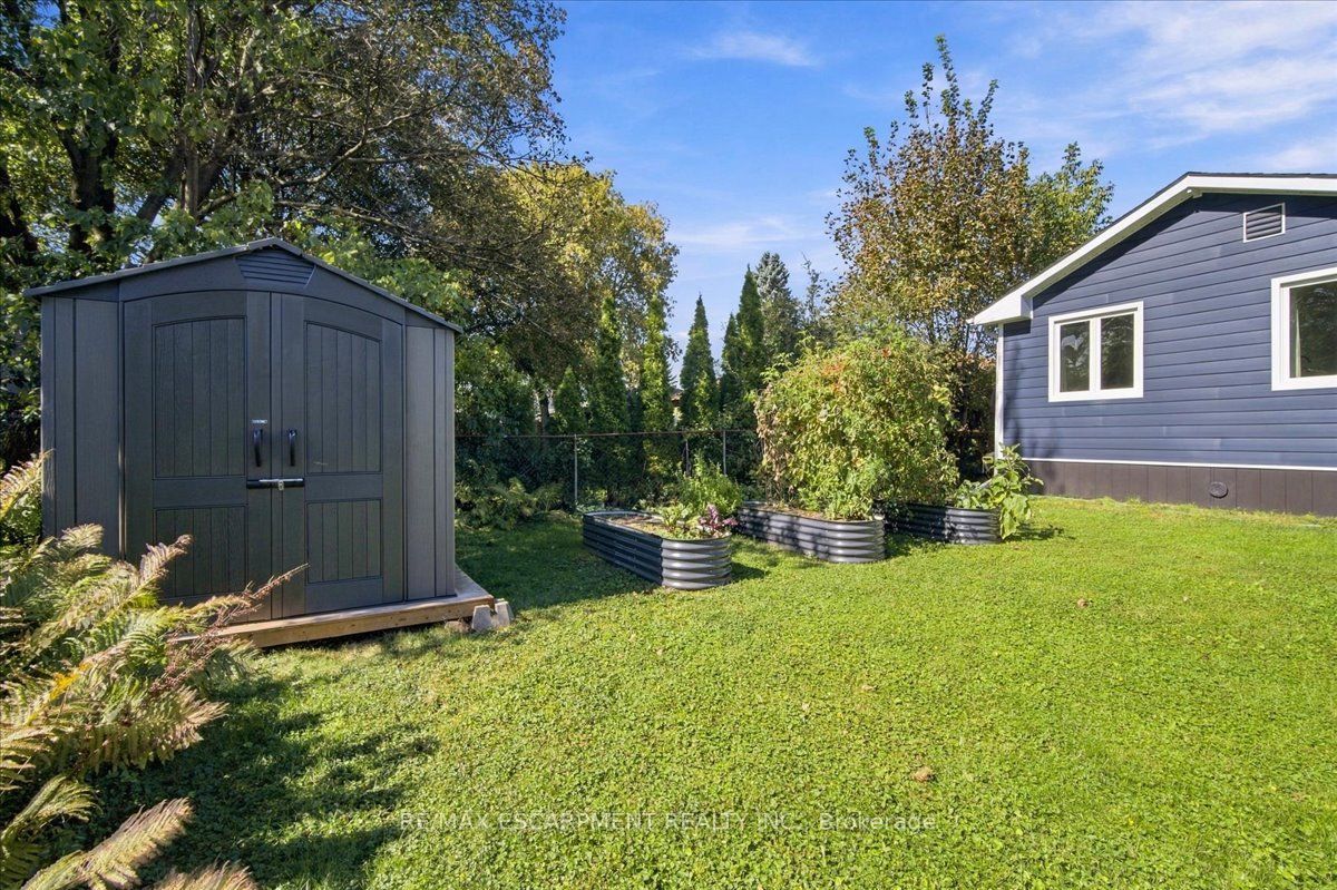 38 Enmore Avenue Property Photo 42