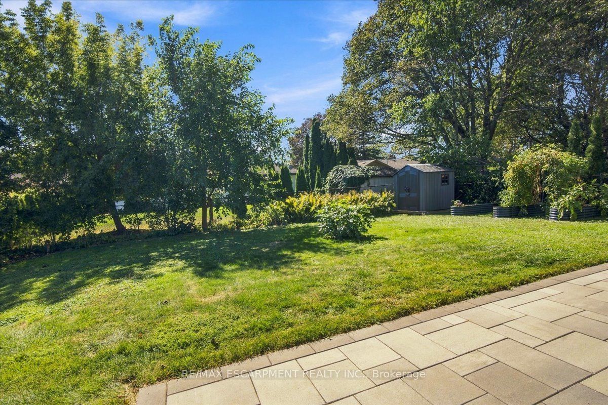 38 Enmore Avenue Property Photo 44