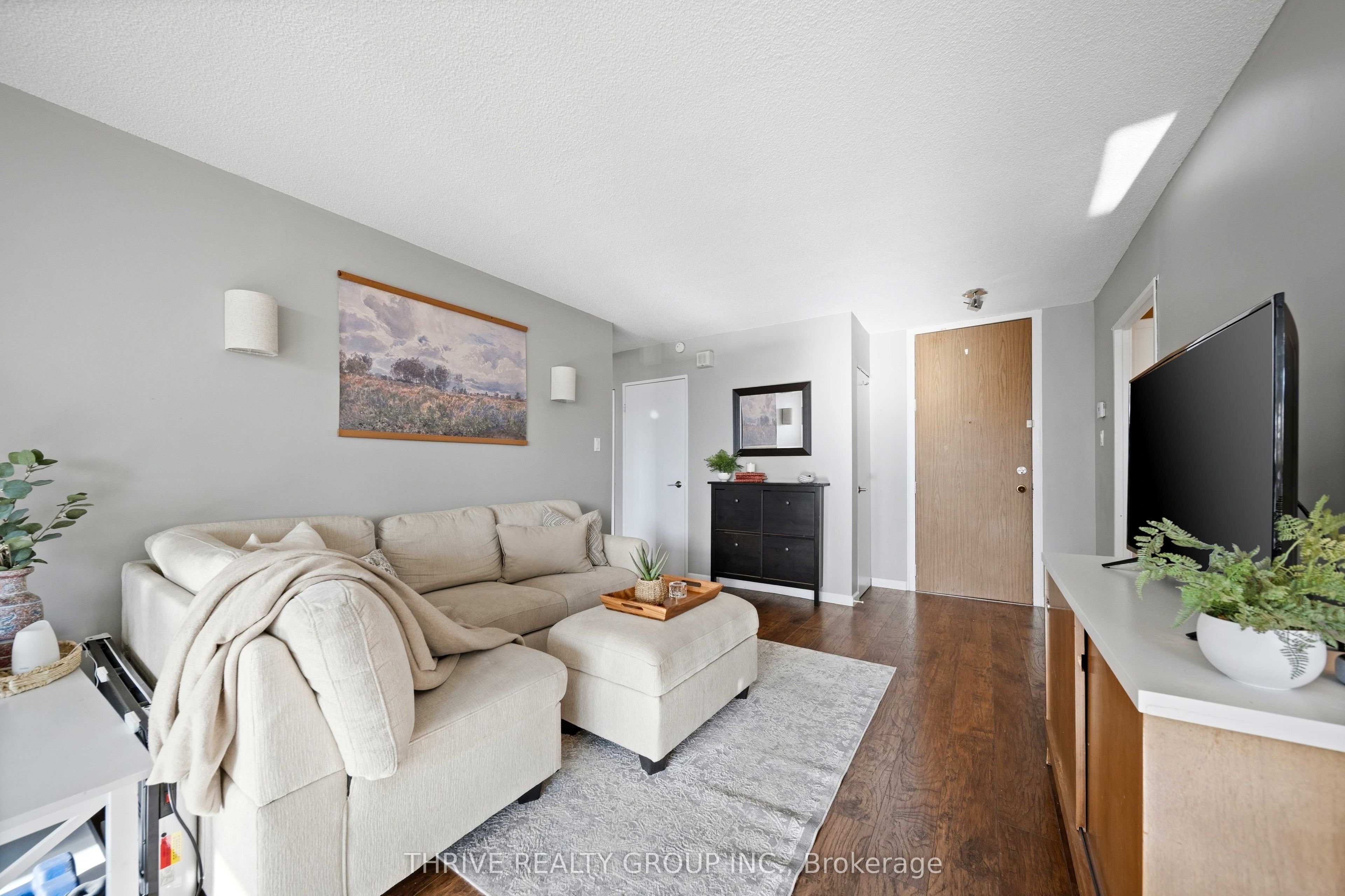 389 Dundas Street 904 Property Photo 6