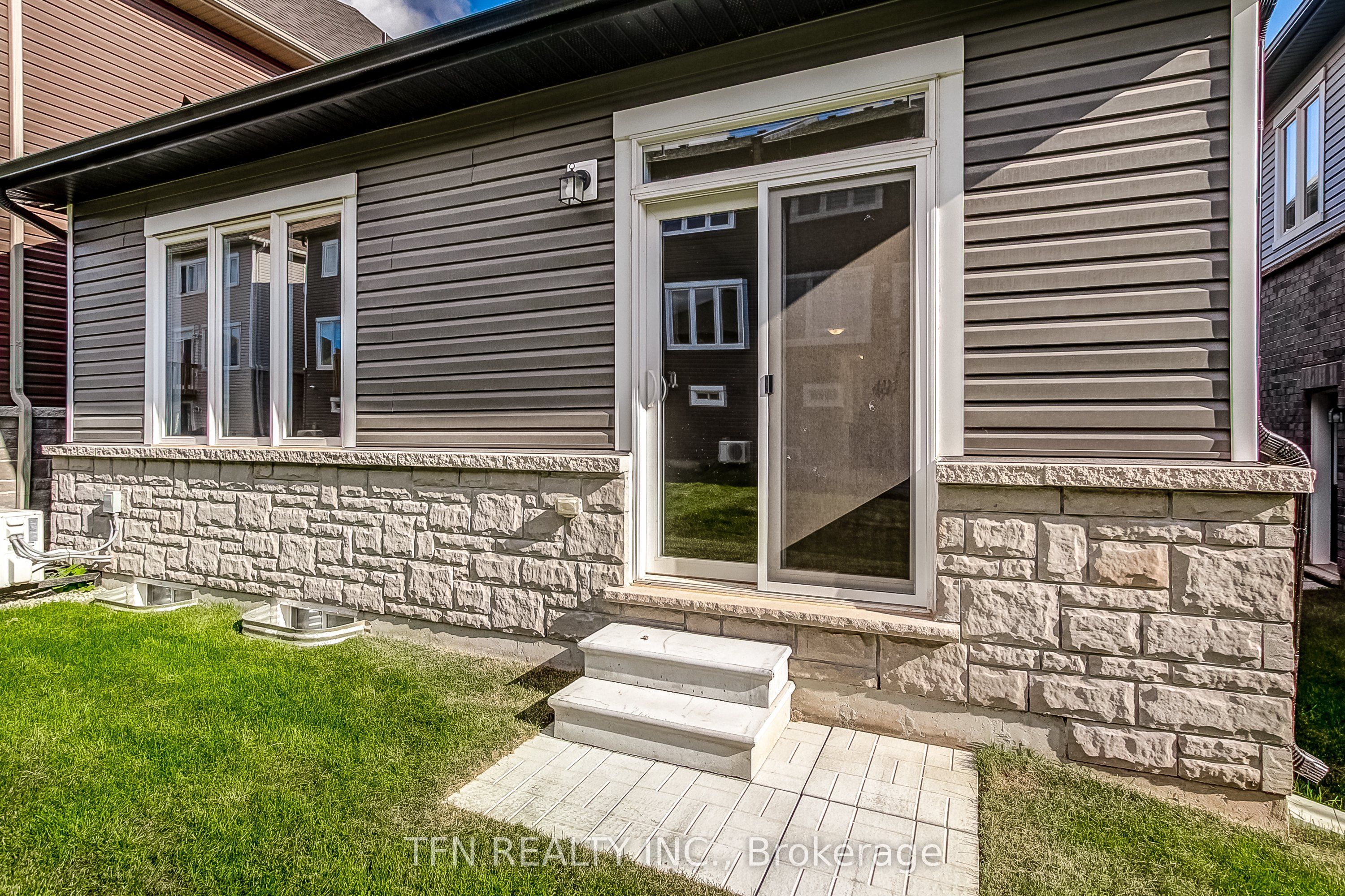 86 Mcgill Avenue Property Photo 2