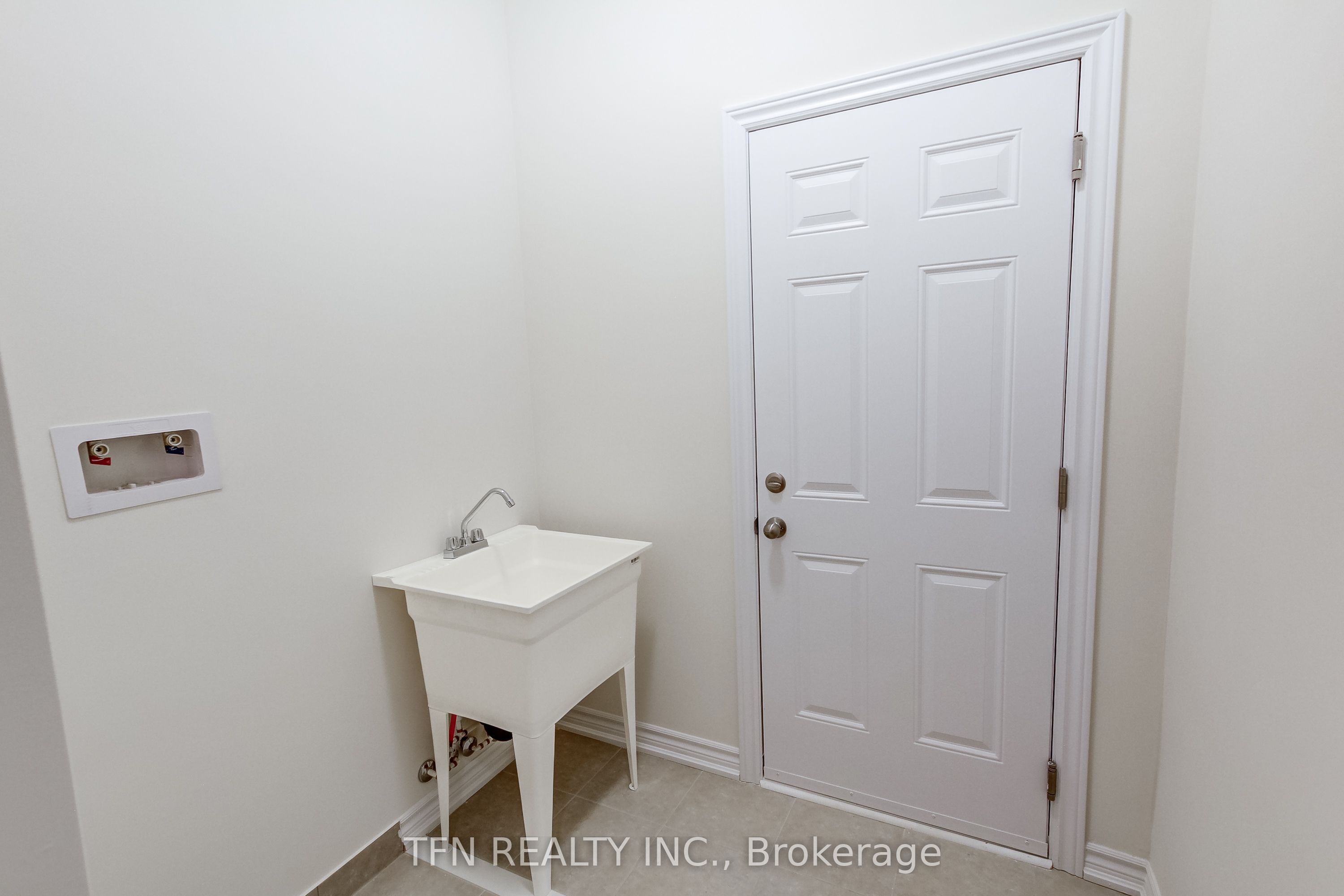 86 Mcgill Avenue Property Photo 23
