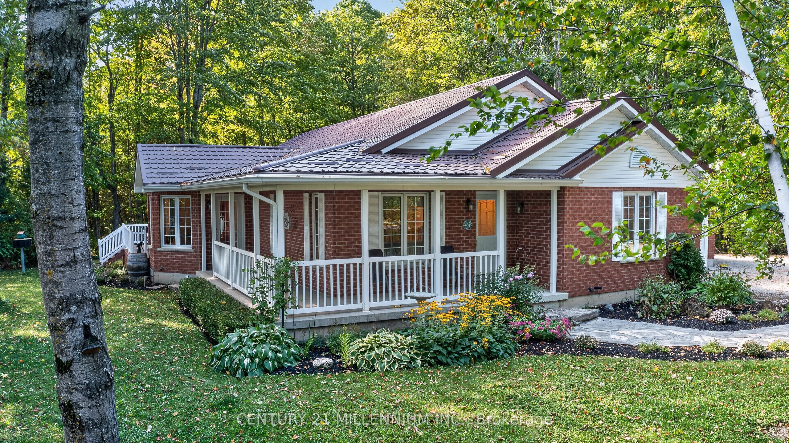 193496 Amaranth - East Luther Townline Property Photo 4