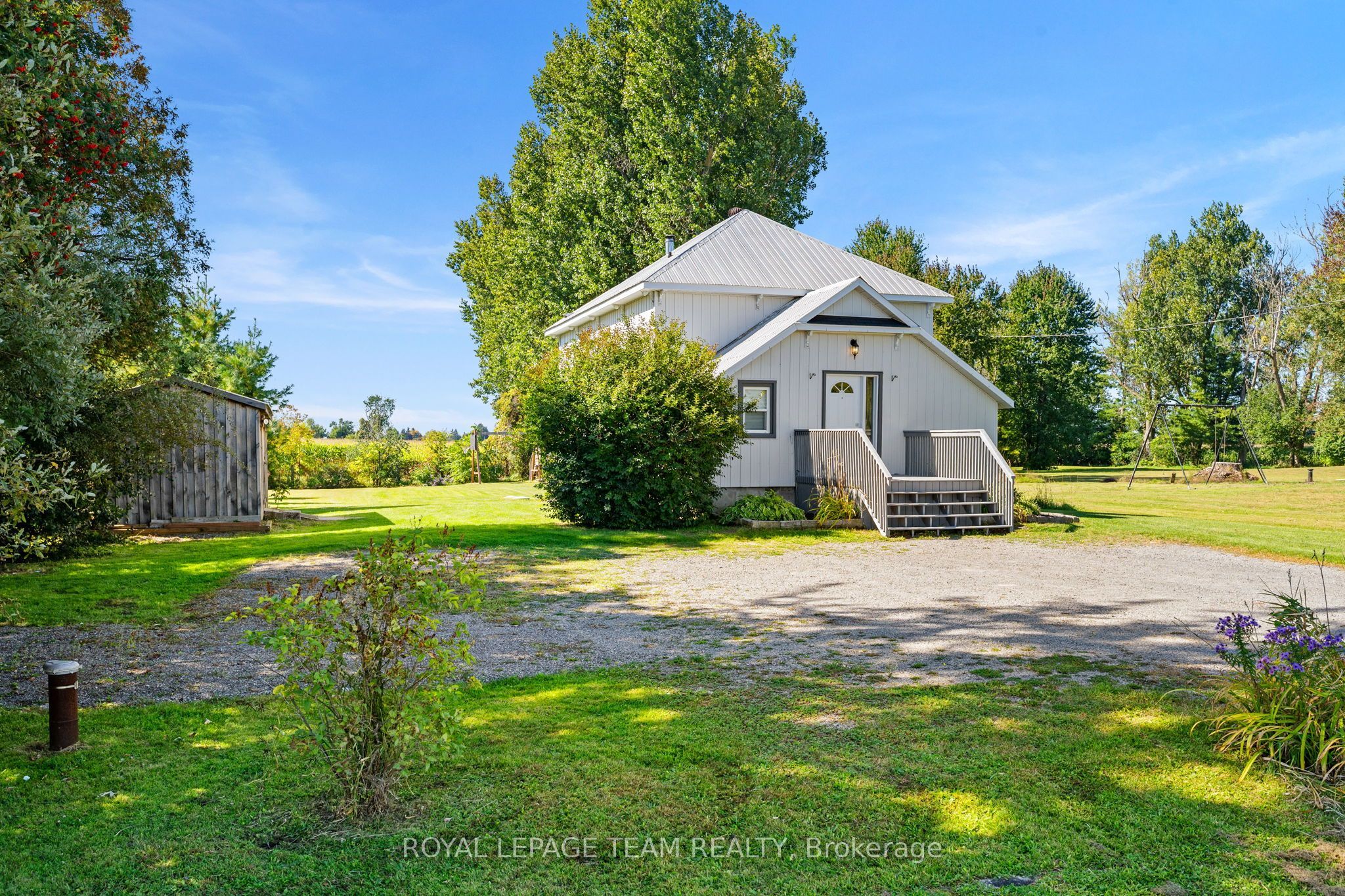 2952 Lough Road Property Photo 1