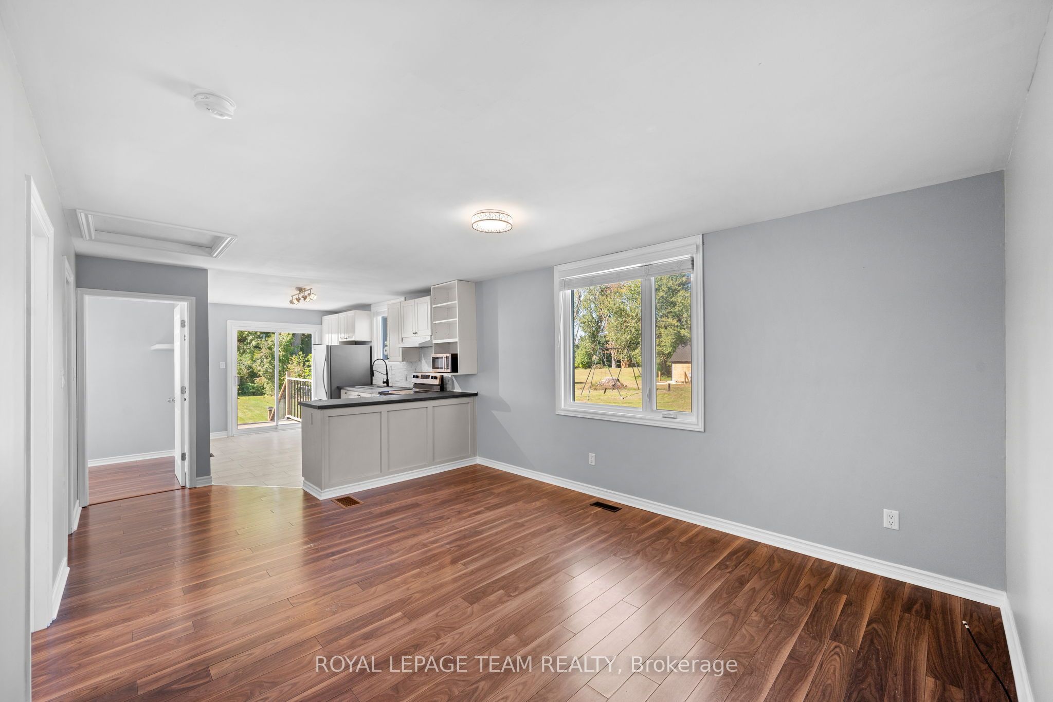 2952 Lough Road Property Photo 5