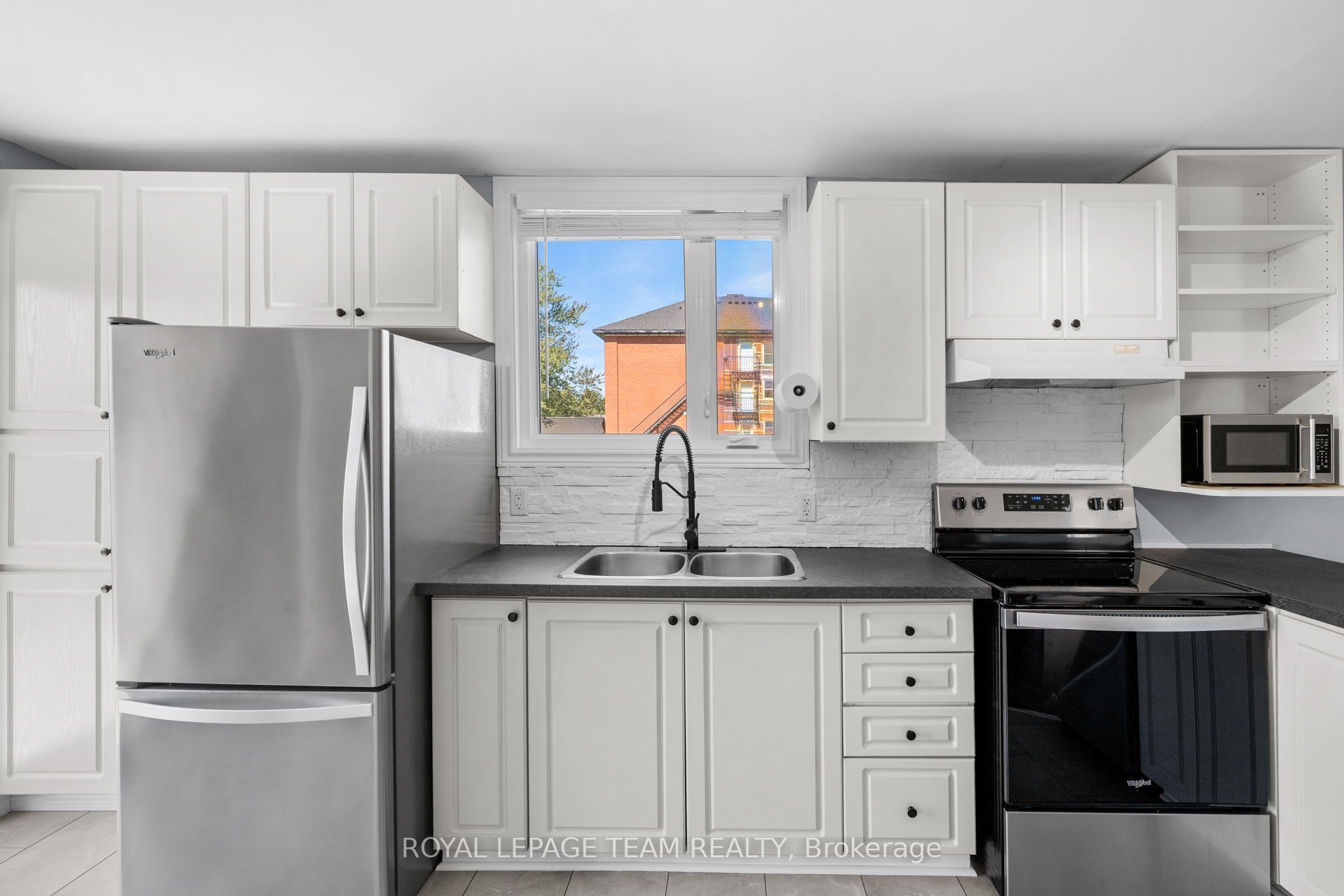 2952 Lough Road Property Photo 8