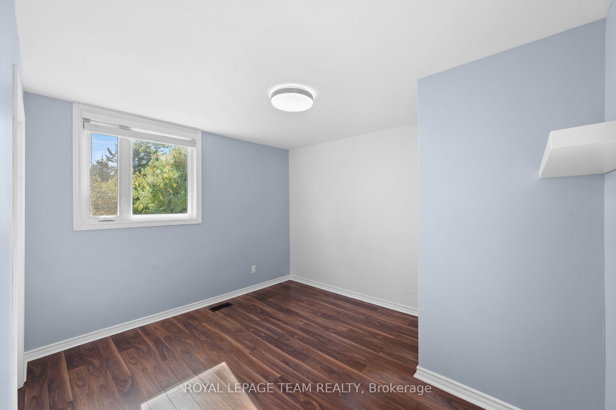 2952 Lough Road Property Photo 13