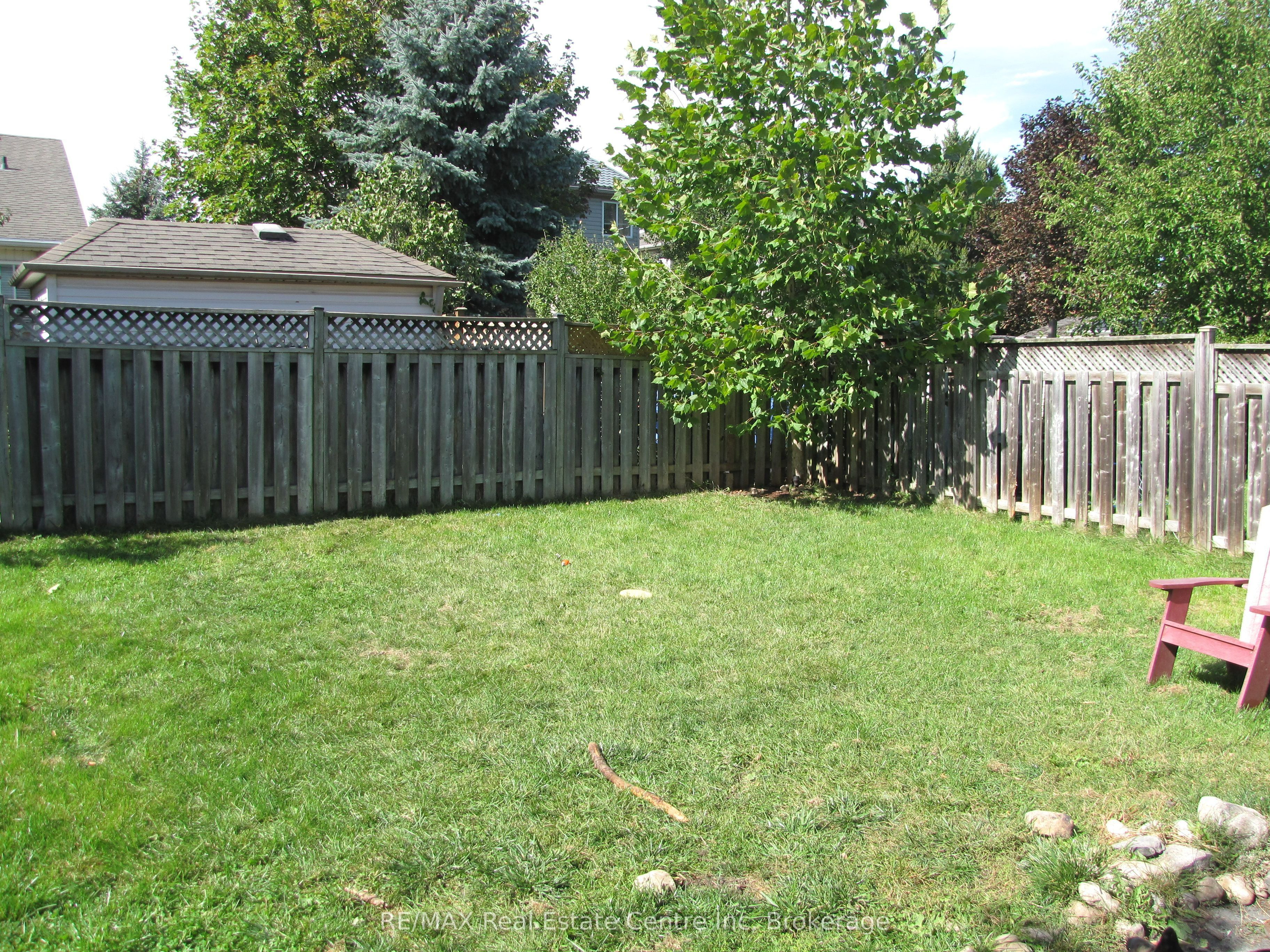 171 Deerpath Drive Property Photo 9