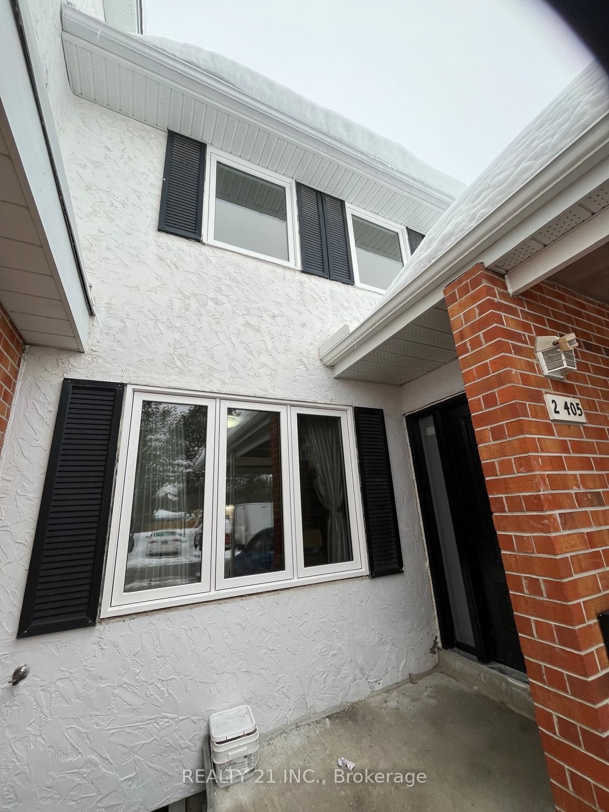 405 Keats Way 2 Property Photo 1