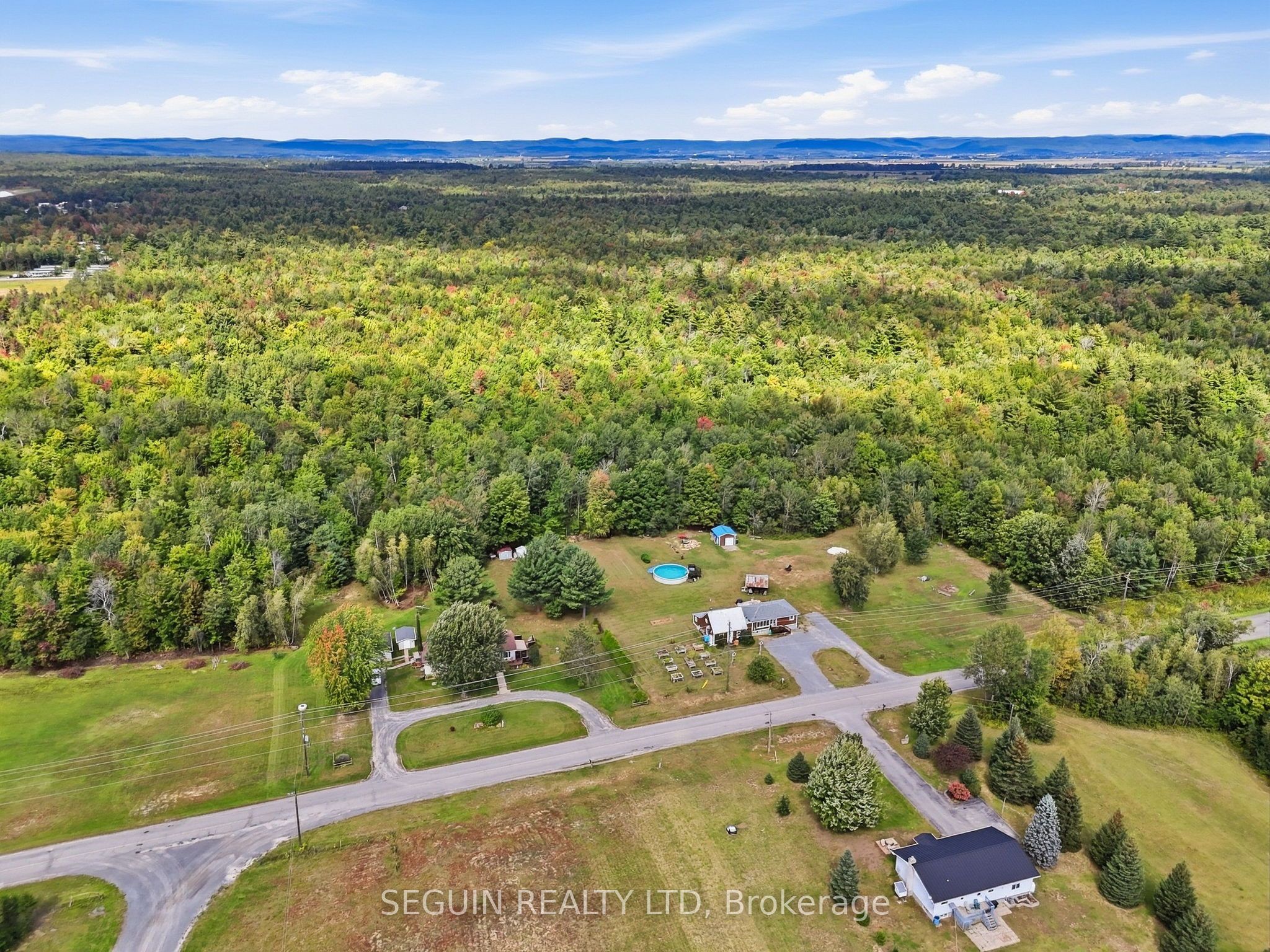 389 Concession 7 Road Property Photo 10