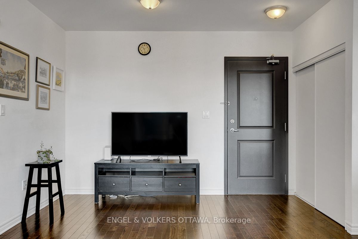 429 Kent Street 428 Property Photo 6