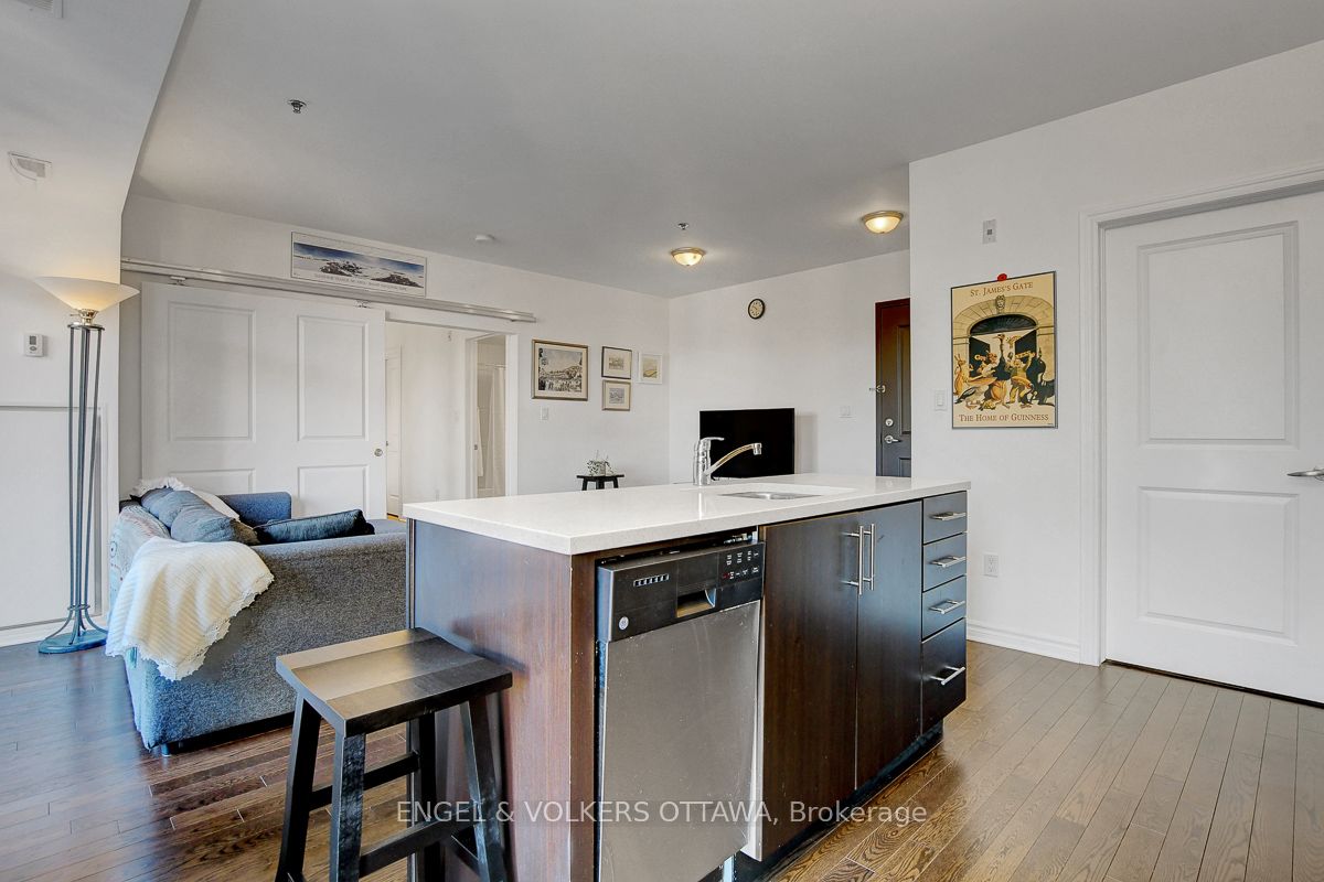 429 Kent Street 428 Property Photo 13