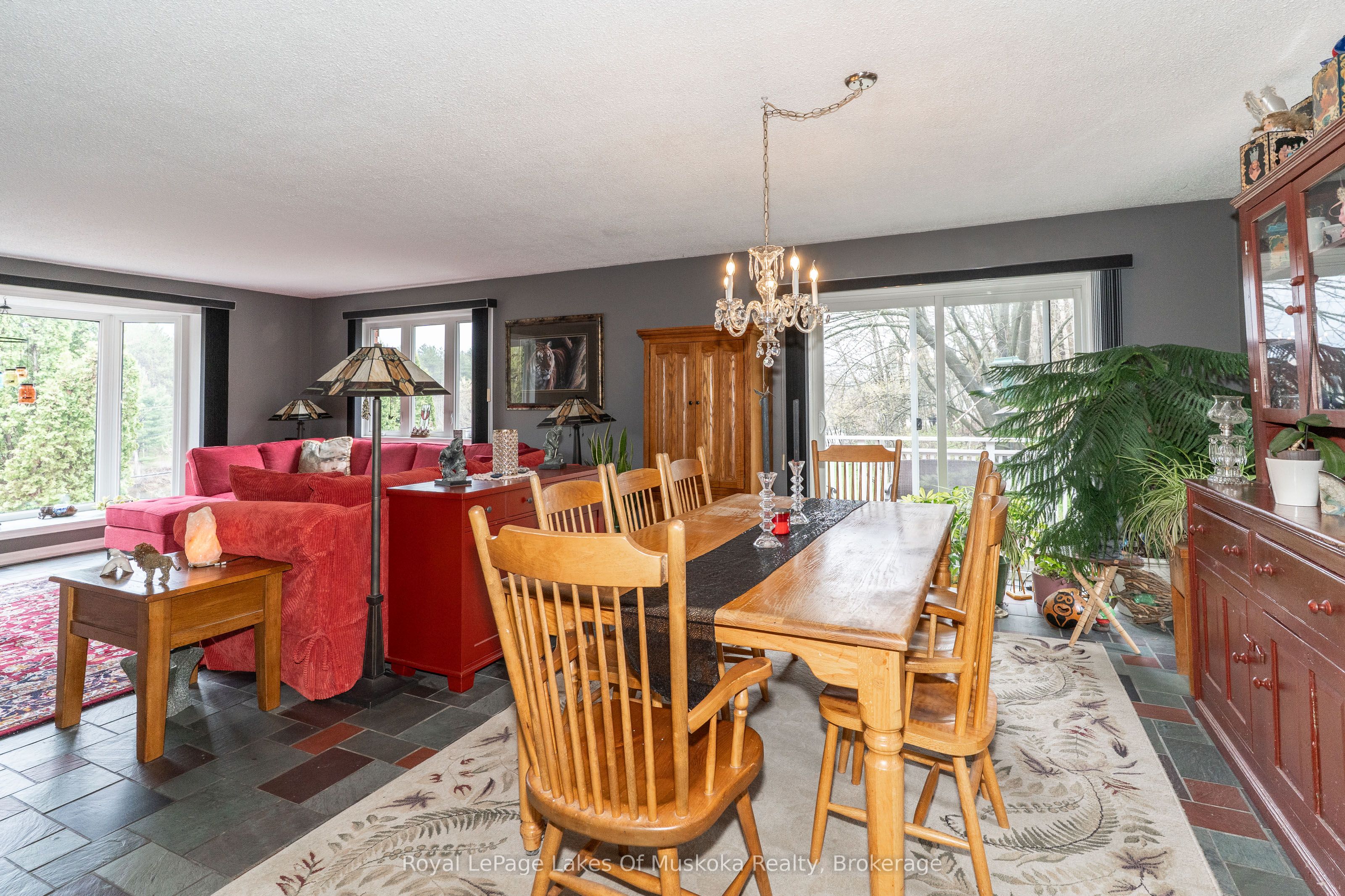 183 Santas Village Road Property Photo 6